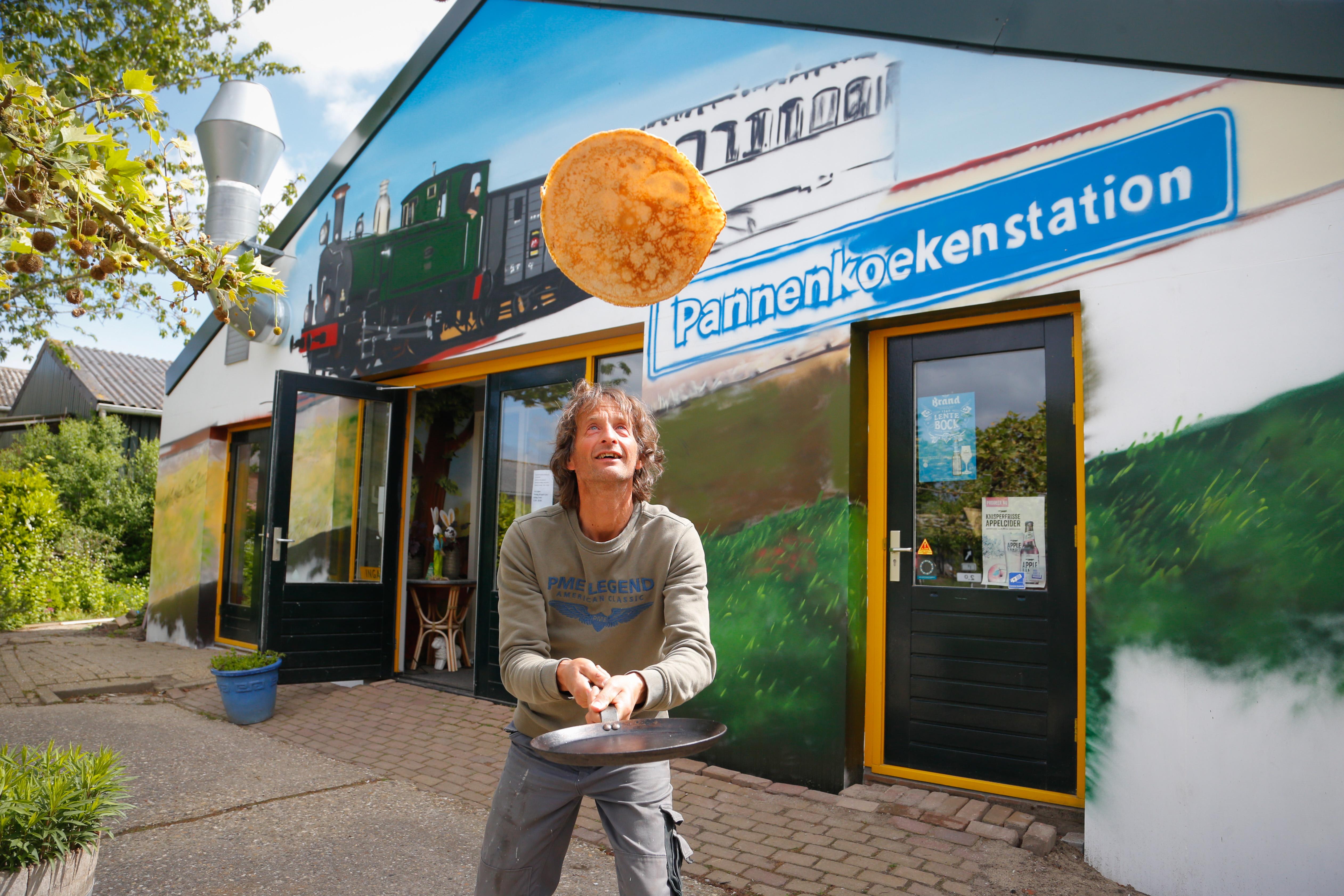Gratis pannenkoeken voor alle inwoners van Opperdoes: ’Het is tijd voor wat blijdschap’