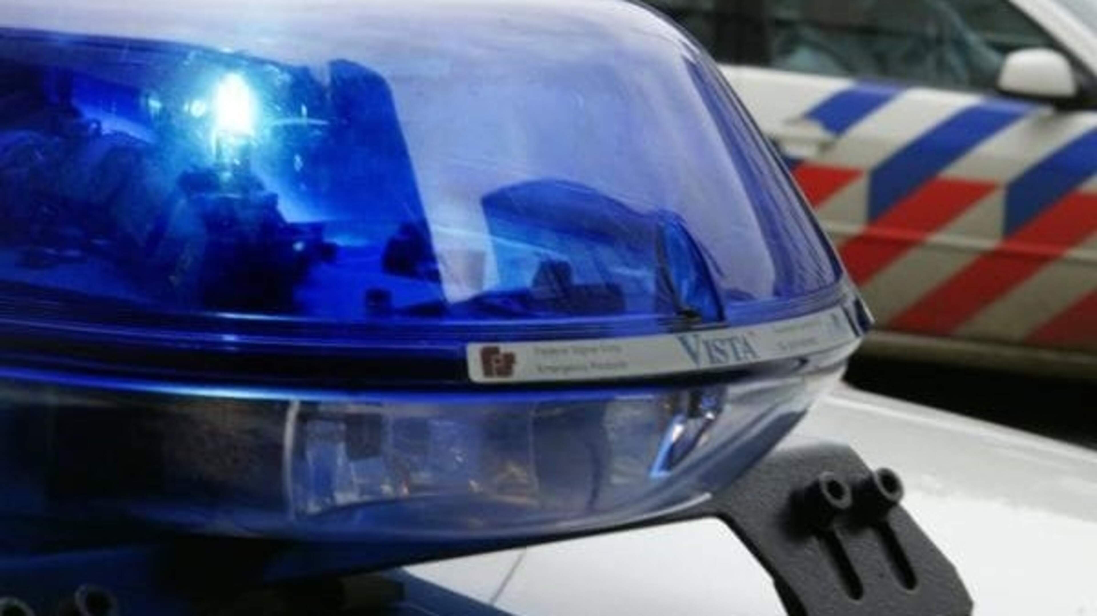 Woningen en auto's in Hoorn beschadigd door explosie