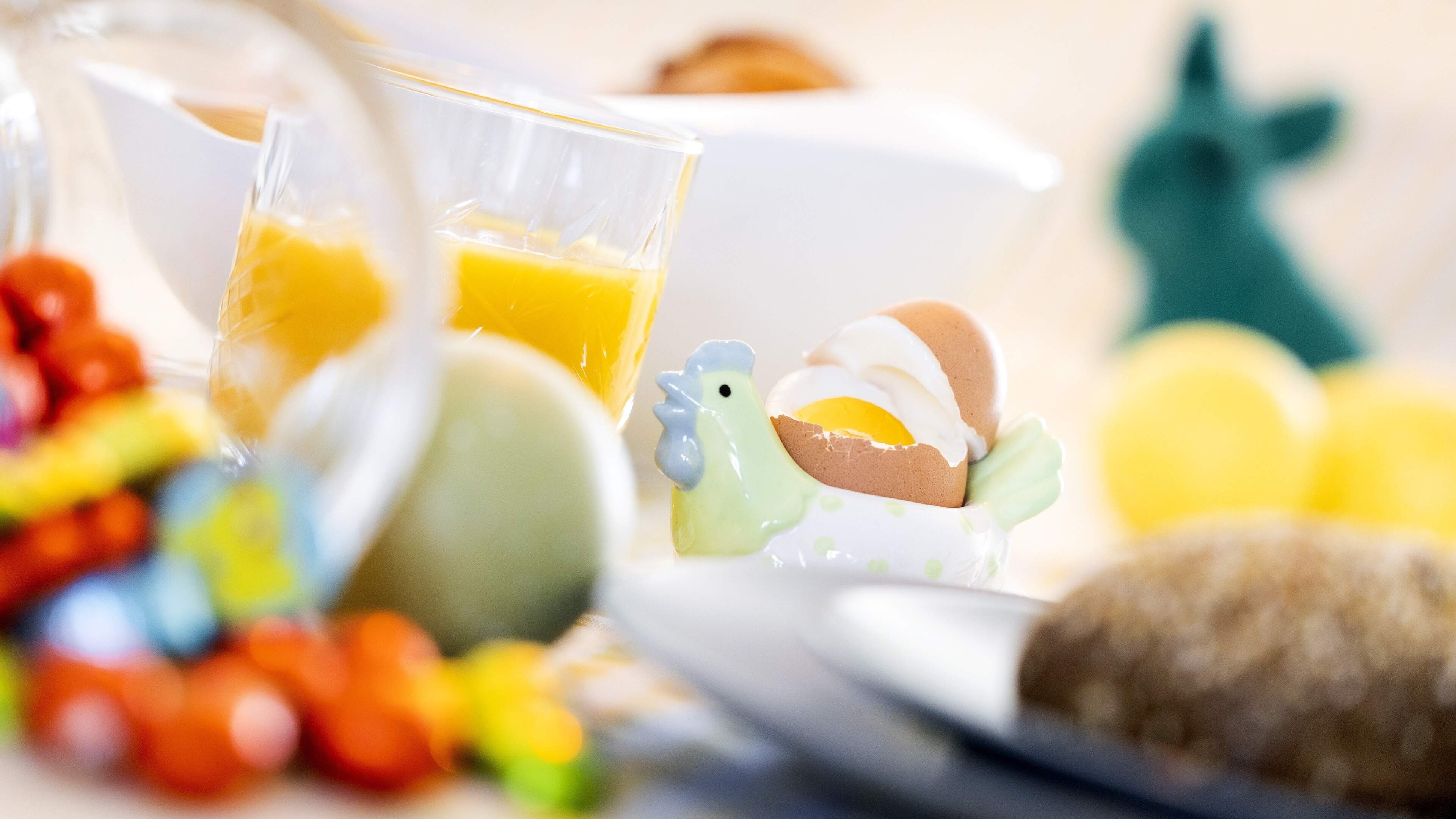 Easter starts stormy, but Monday dry with sun