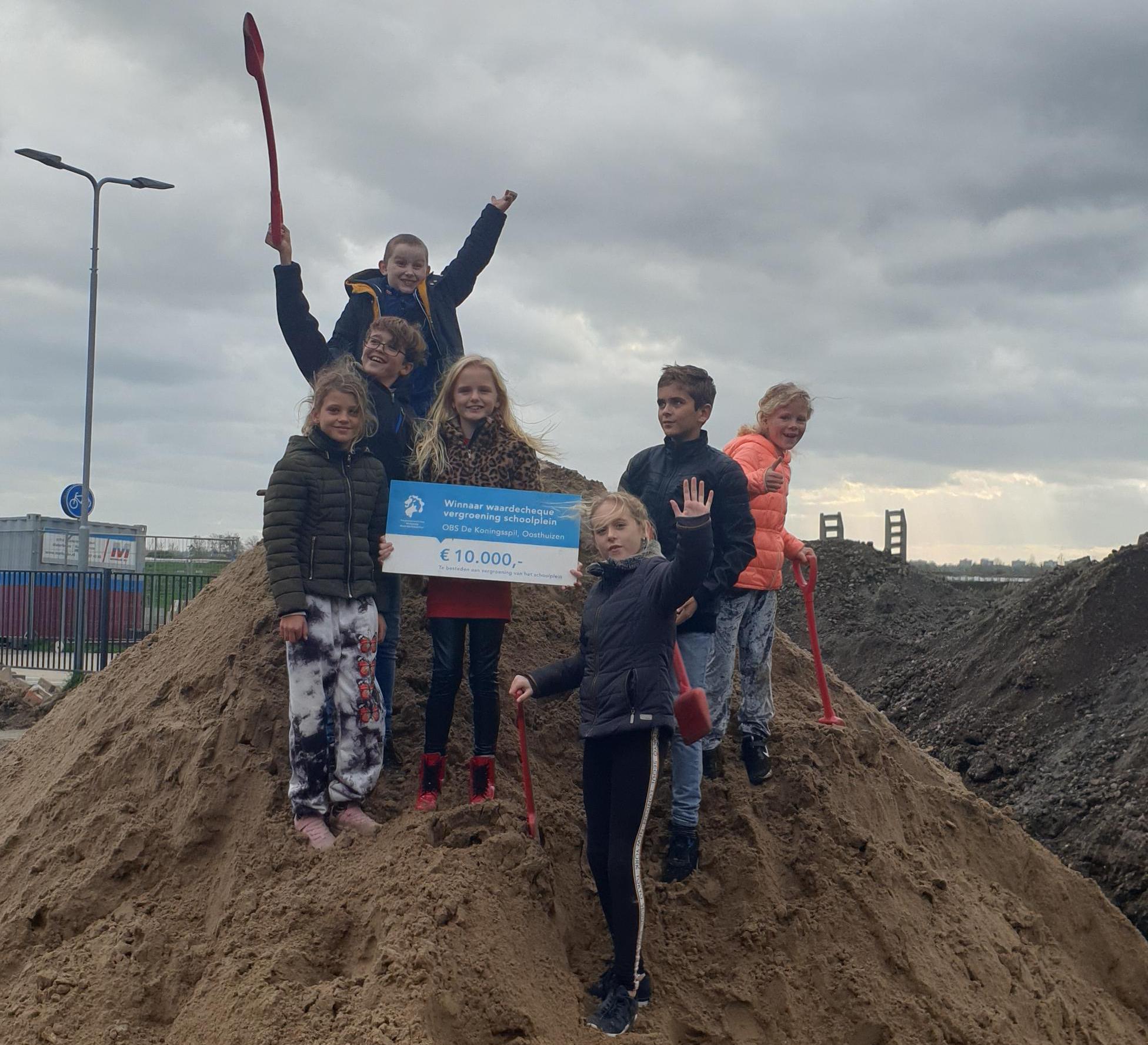 Basisschool De Koningsspil in Oosthuizen valt in de prijzen: plan voor groen schoolplein door hooghe