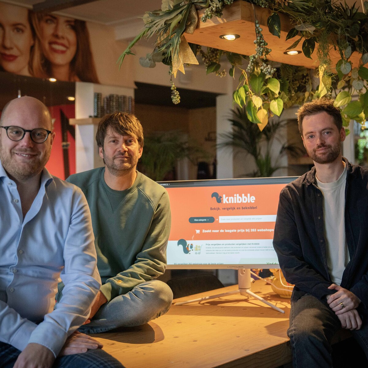 Piet-Wim Klaver, Willem van der Molen en medewerker Renzo Breddels. 