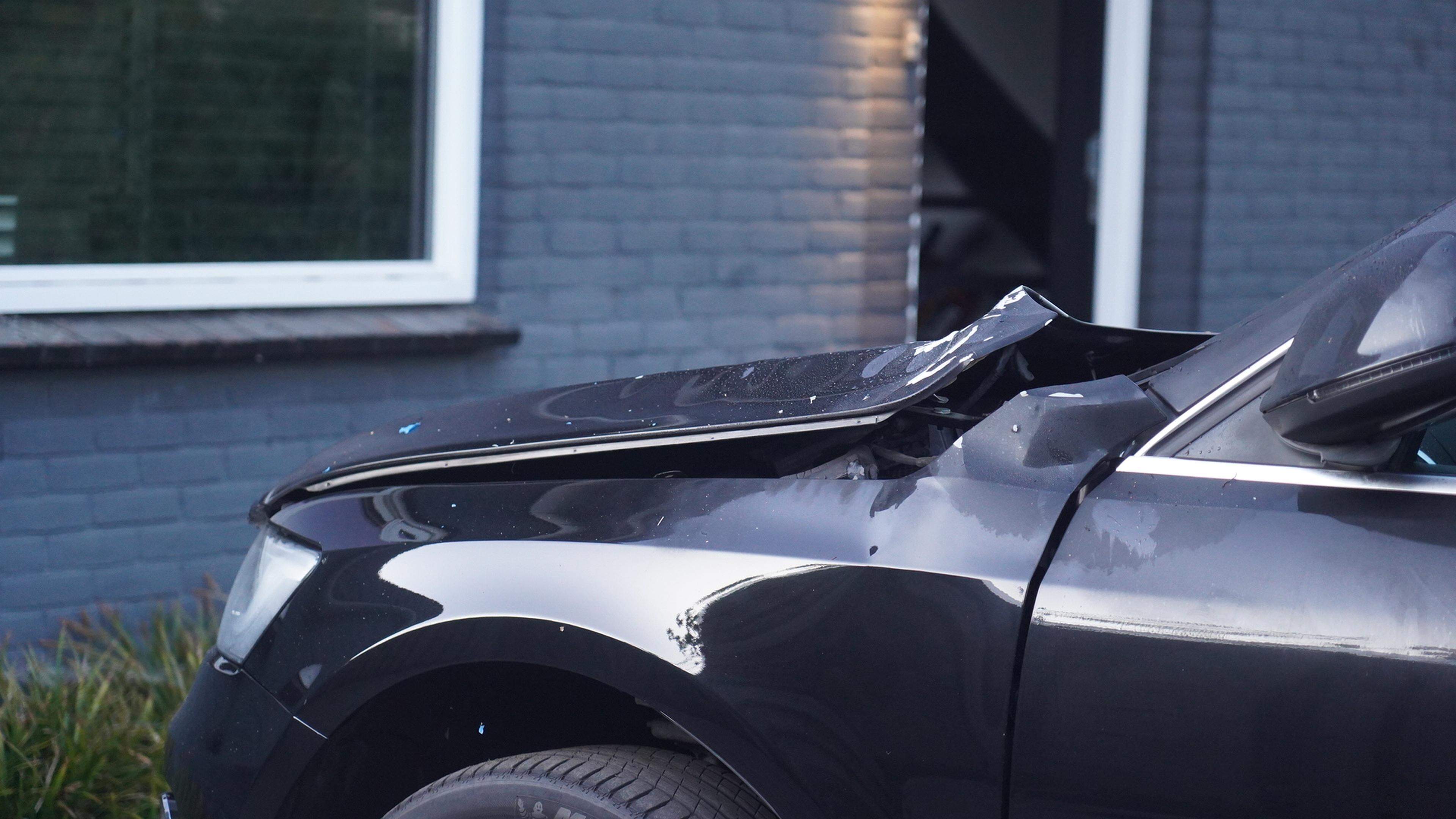Explosie op auto in Sint Pancras