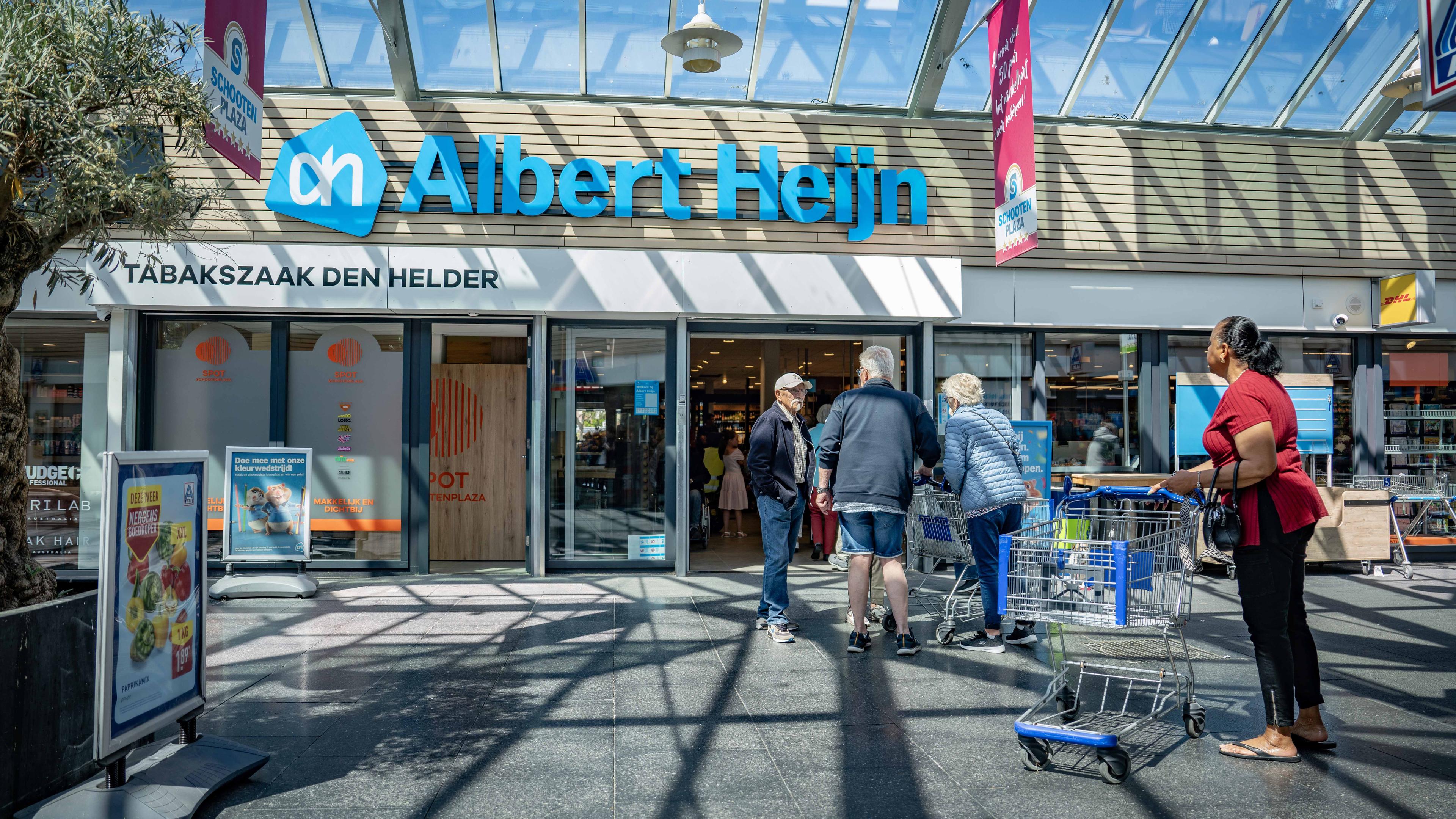 Baby verschonen geen probleem in vernieuwde AH-super in Schooten Plaza. ’Gefeliciteerd, ziet er prac