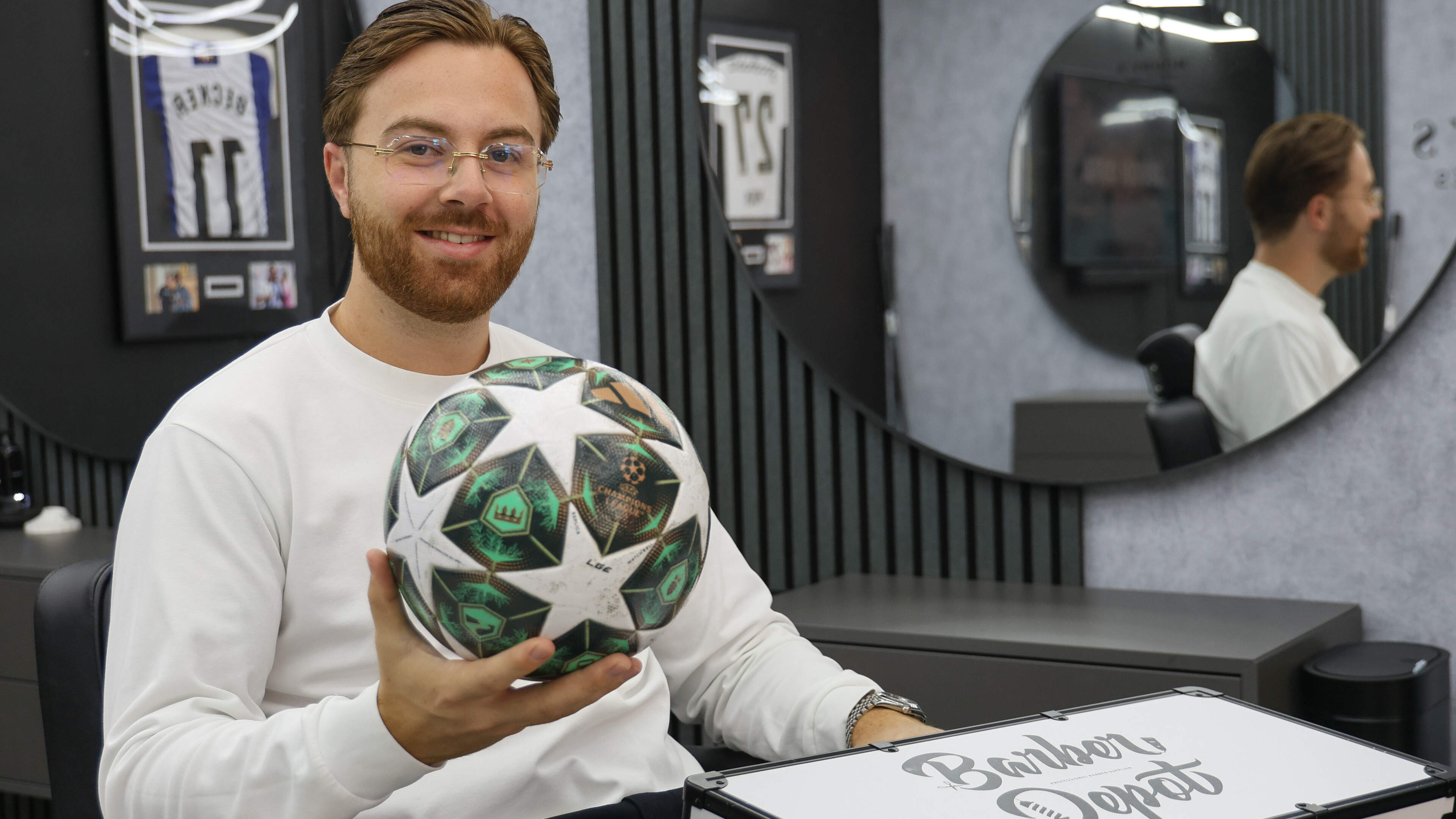 Football barber Mitchel Ammen looks forward to World Cup haircuts and critiques styles: 'If you play poorly, they talk about your hair first'