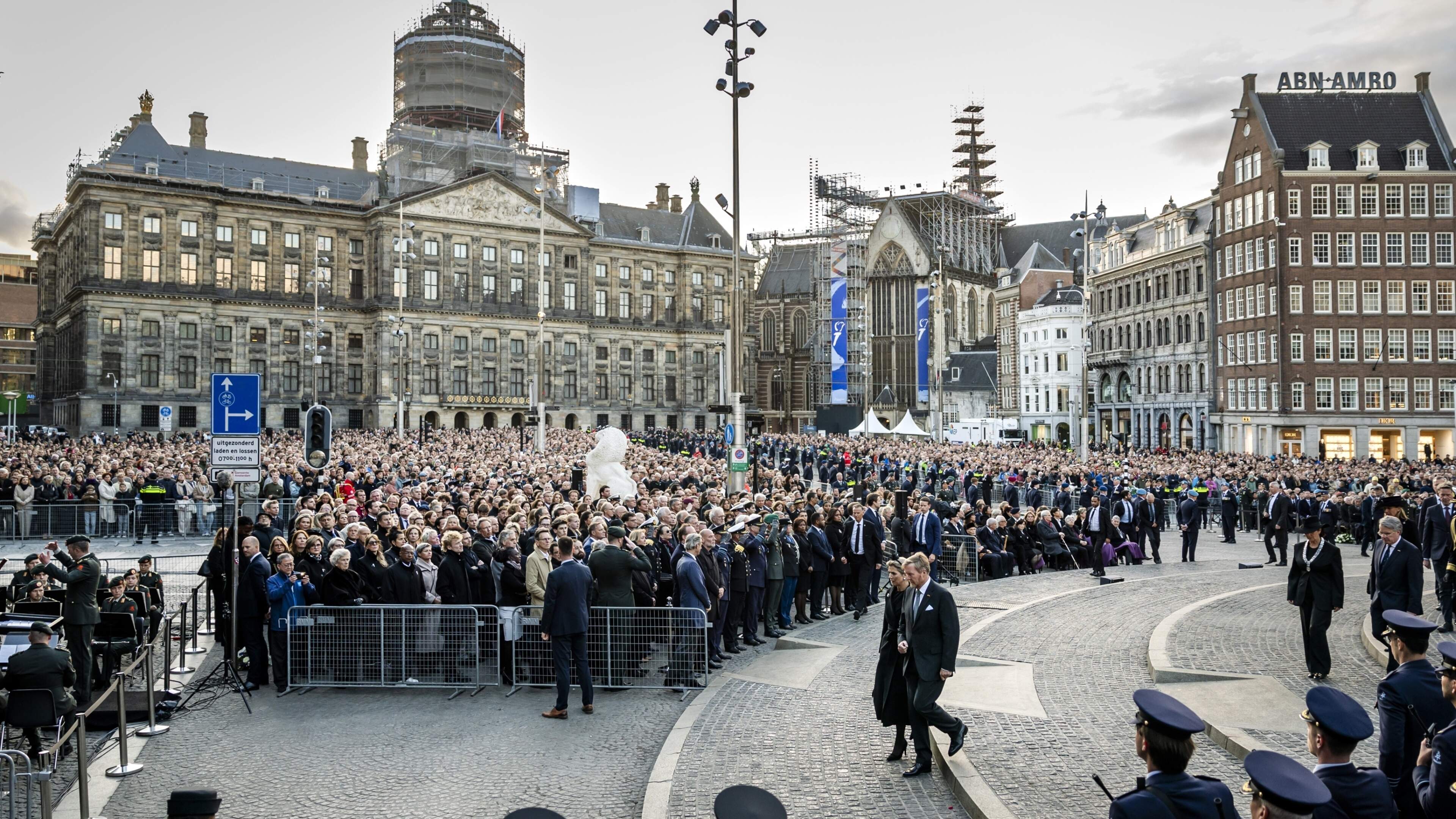 Why two minutes of silence and not one? Seven questions about Remembrance Day
