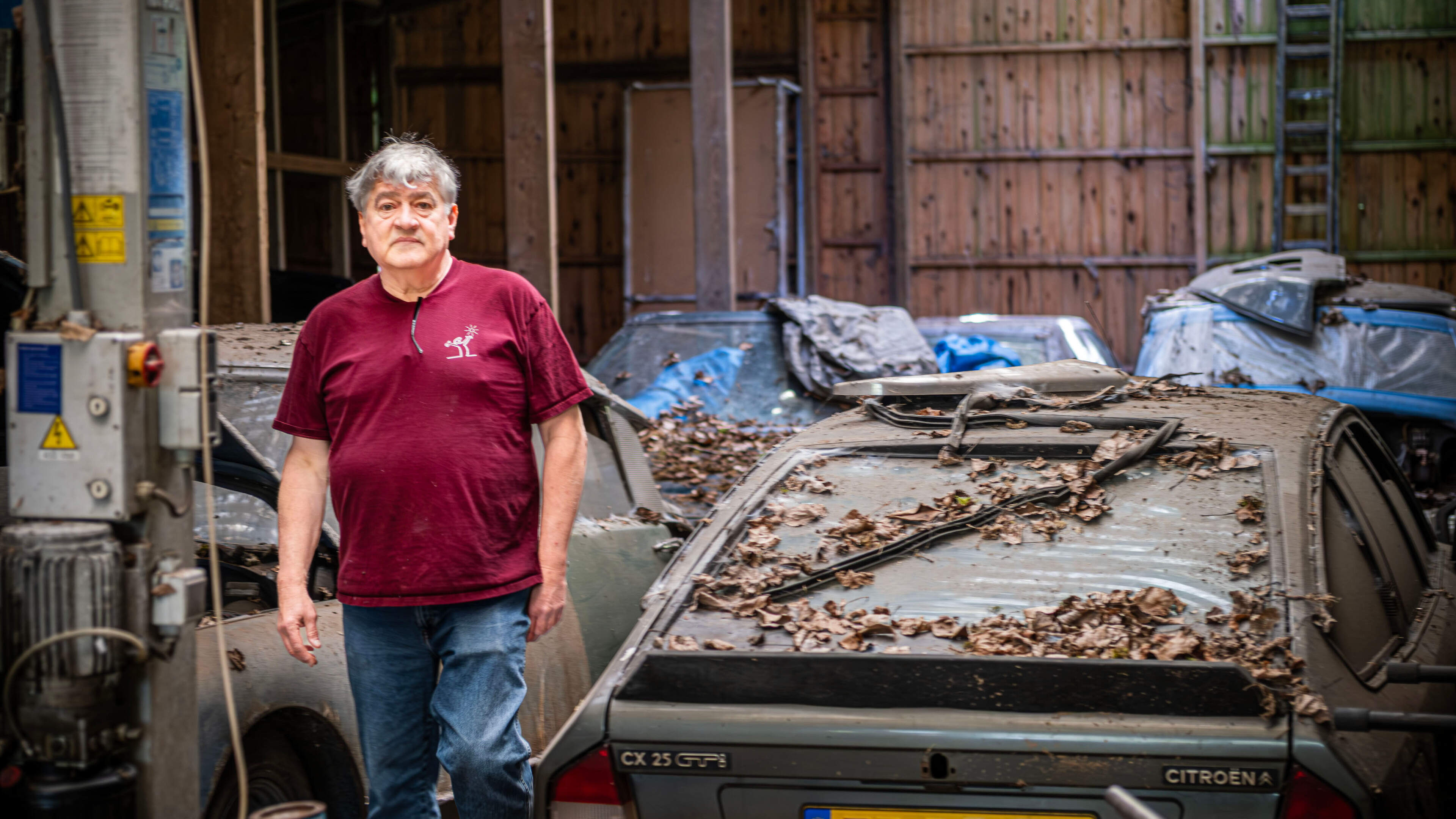 Dick (64) moet verhuizen uit zijn stolpboerderij met 72 Citr
