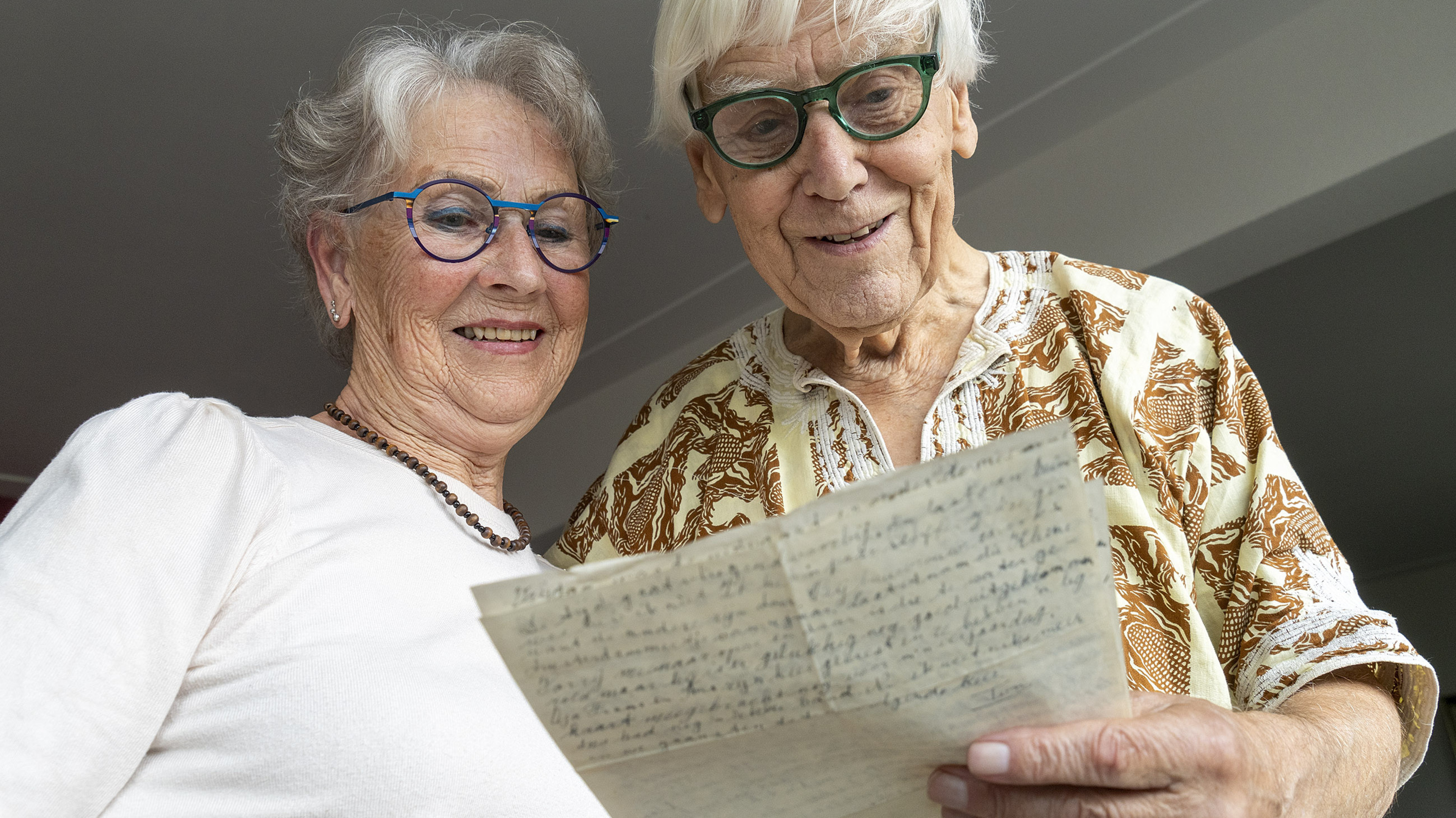 ’Lieve allemaal’. Ton Delemarre (92) woonde in de oorlog bij zijn tante in De Rijp, brieven die hij 