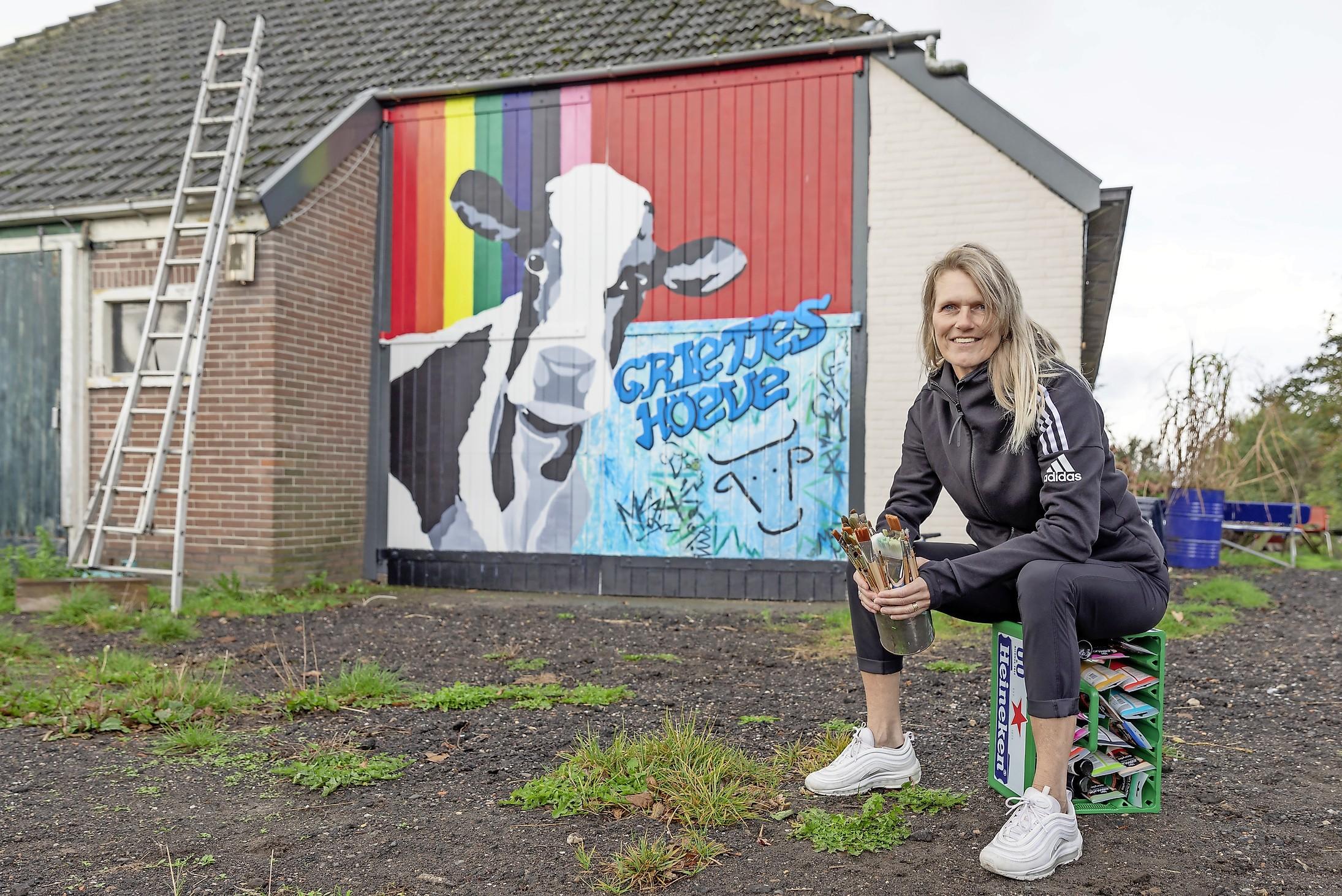 ’Graffiti vind ik prachtig. En ik word helemaal blij van letters’. Op de achtergrond blijven lukt ni