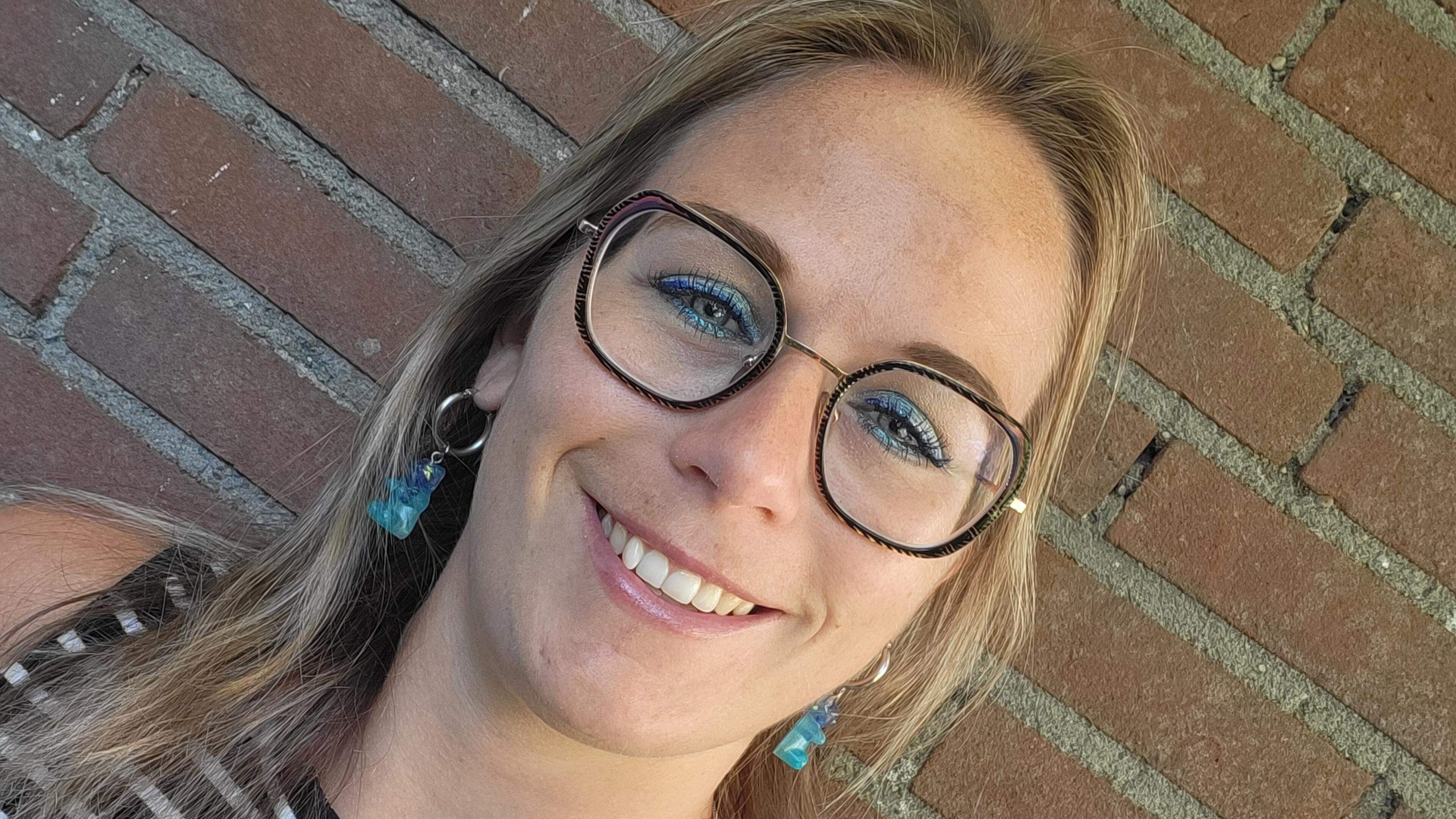 Naomi (31) kreeg diabetes toen ze in groep 8 zat. Nu brengt ze diabeten bij elkaar: ’We deelden iets