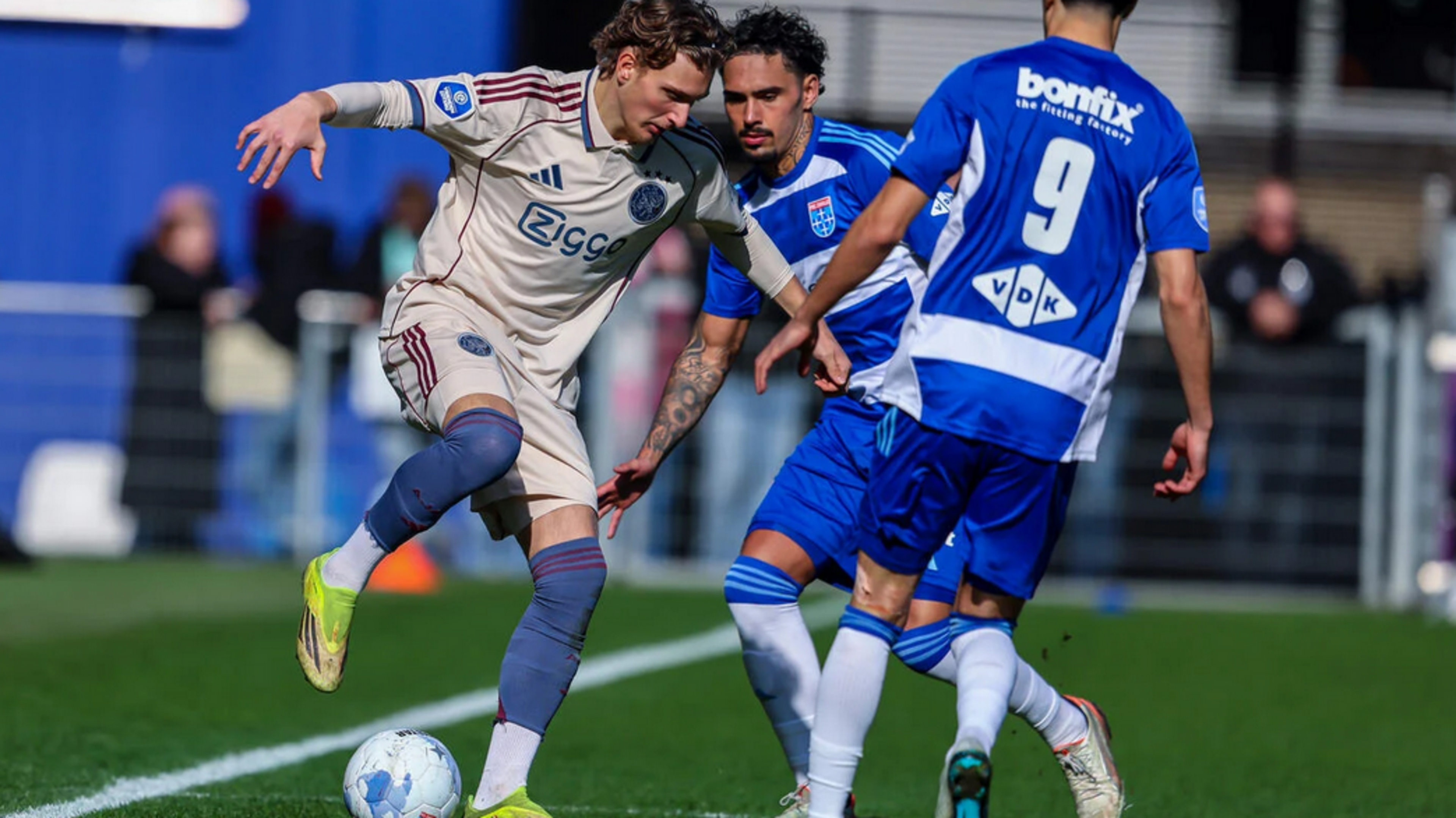 Ajax barely capitalizes on NEC defeat with 0-0 draw at PEC Zwolle