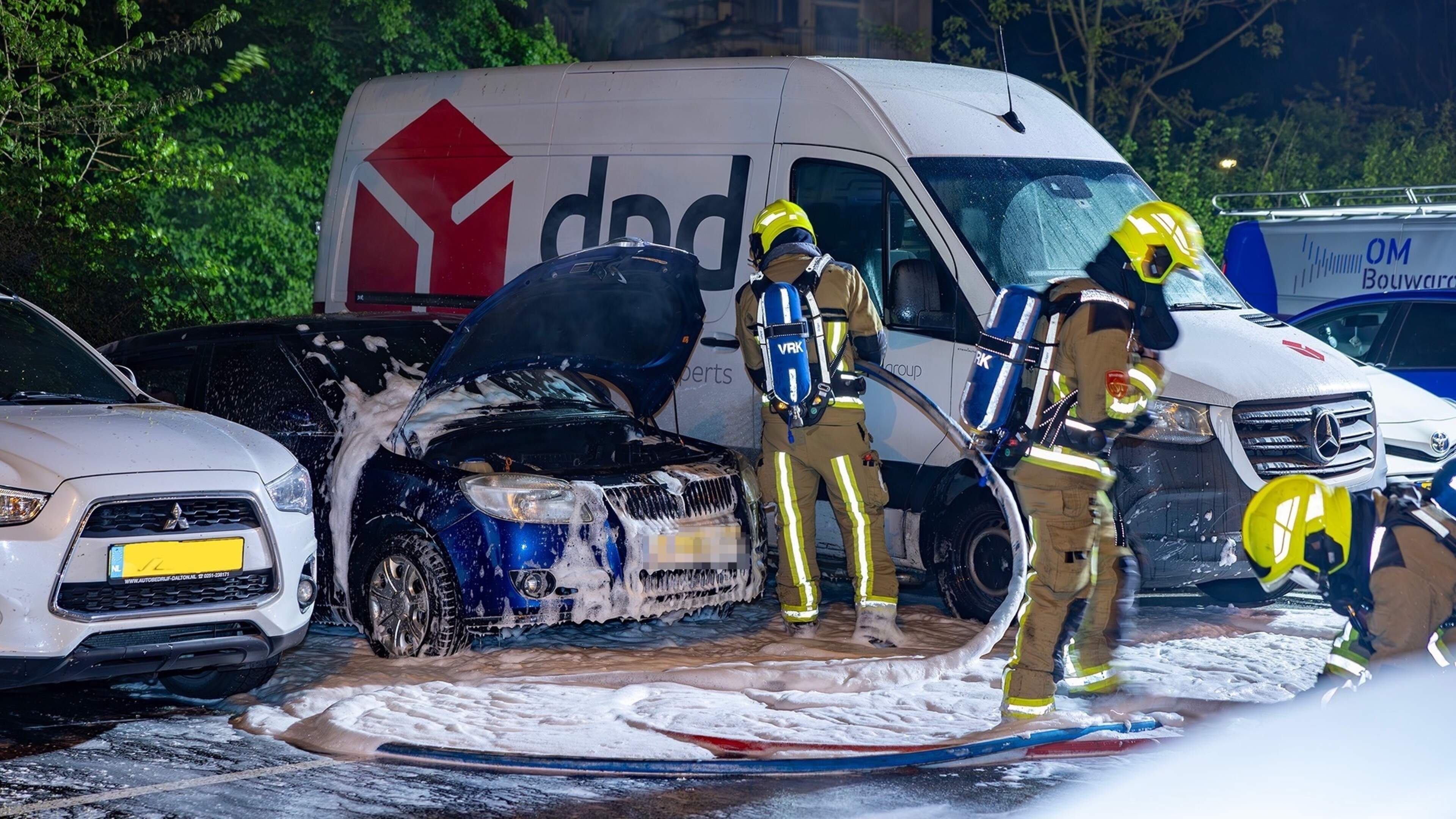Multiple vehicles damaged in car fire in Heemskerk