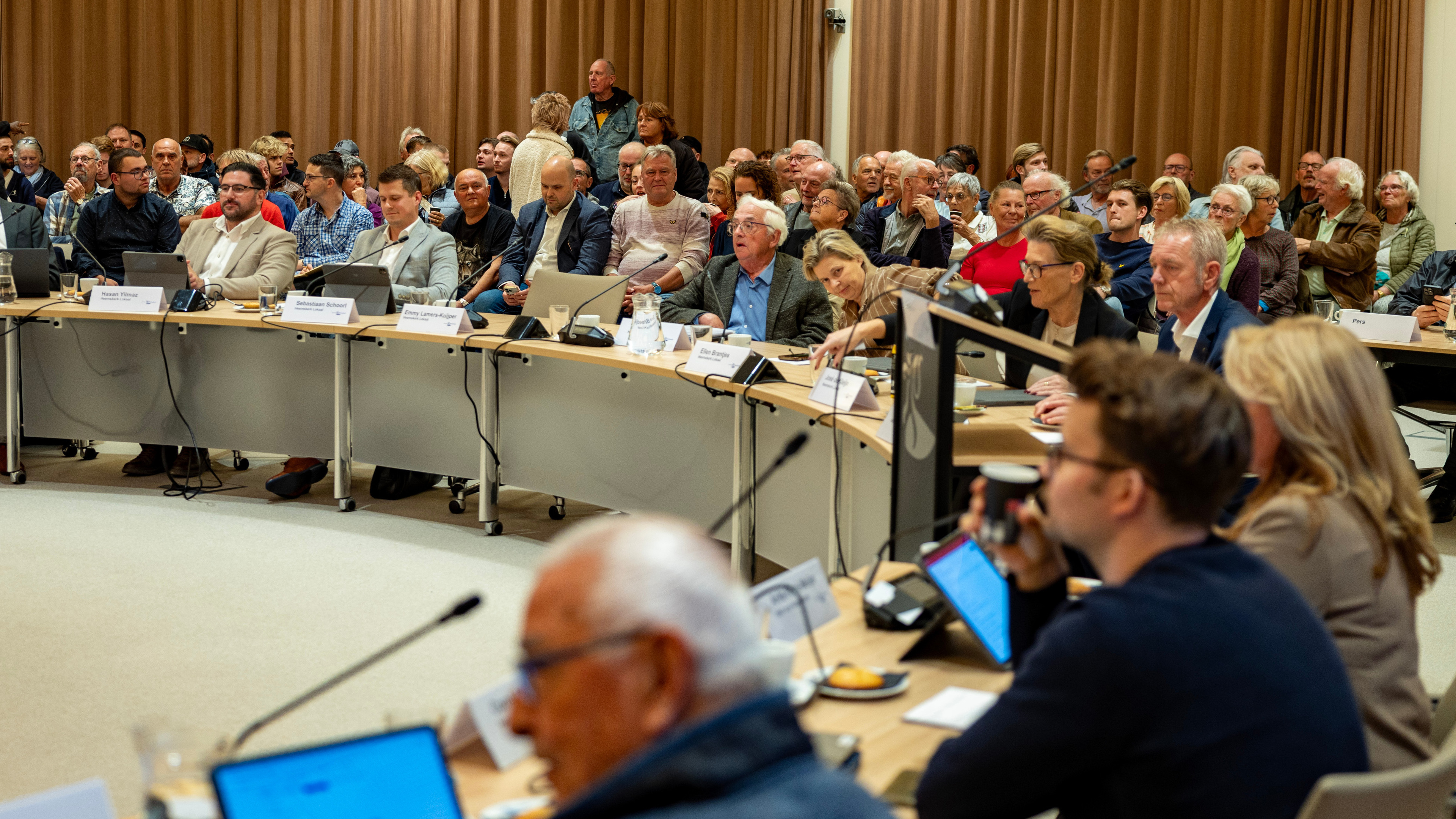 Heemskerk city council restricts long-winded speakers: 'It's not about stopping people from having their say, but it can be more efficient'