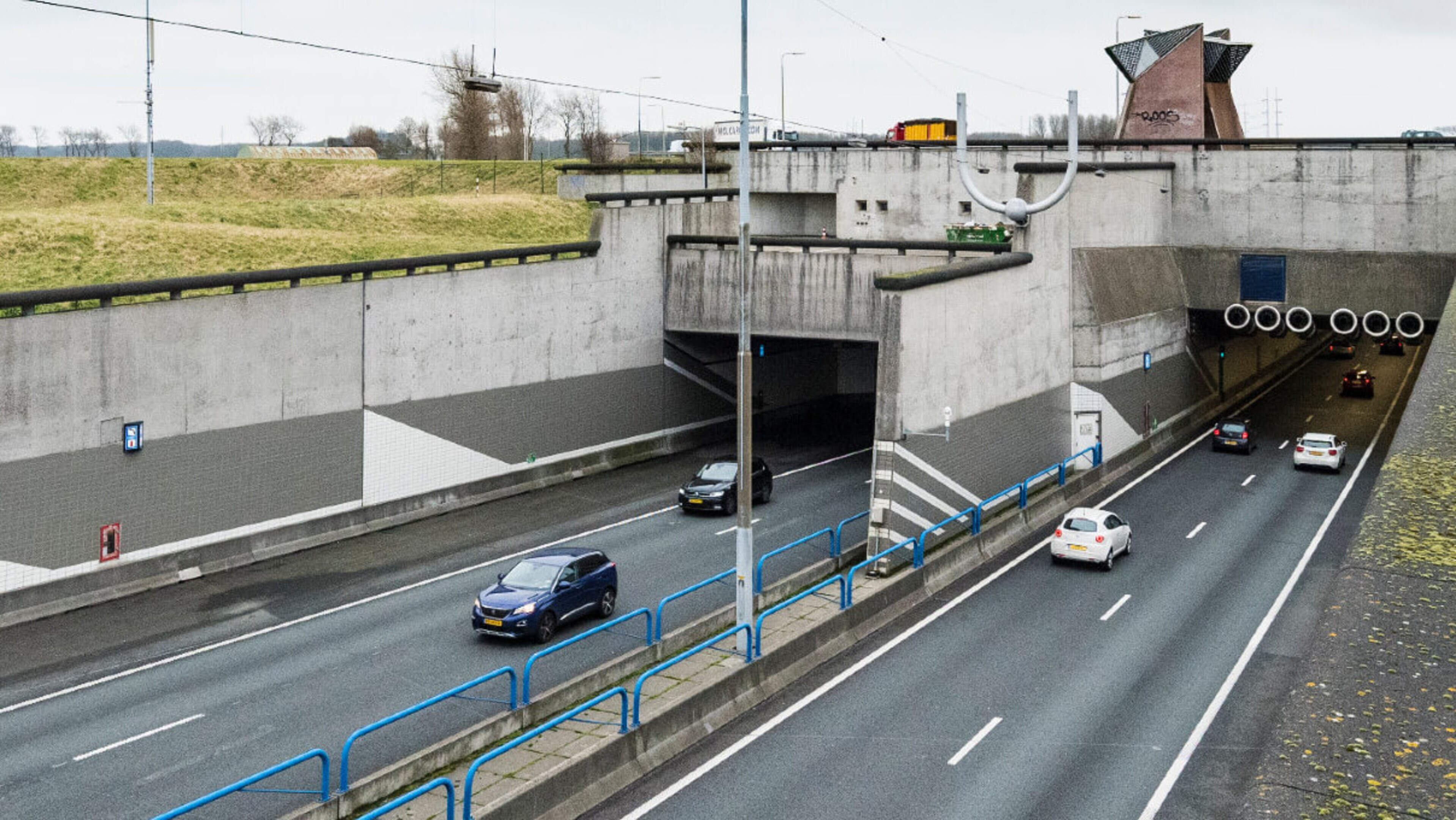 IJmond municipalities resigned to impact of Wijkertunnel closure: Disruption inevitable regardless of solution
