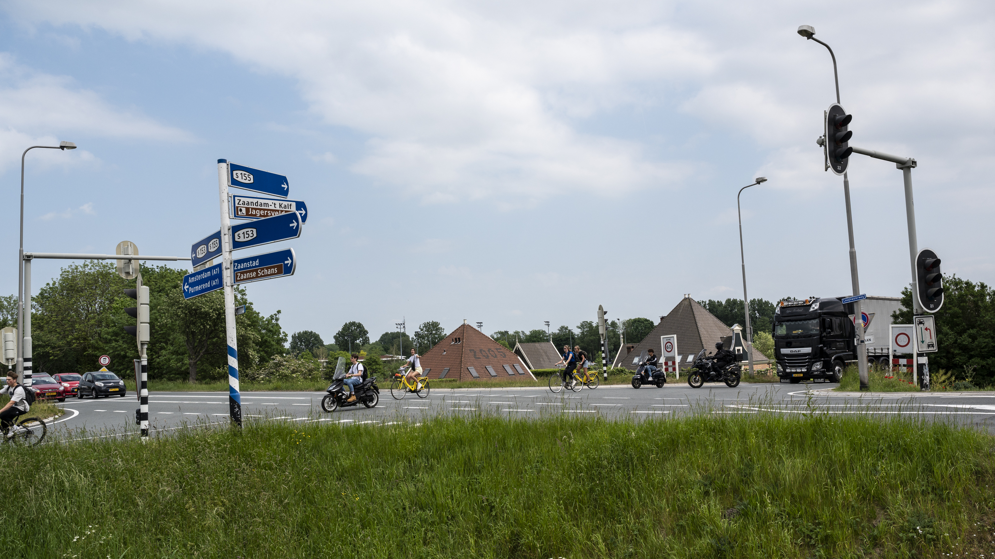 Oplossing Leeghwaterweg laat op zich wachten, onderzoek naar kruising met Zuiderweg in Wijdewormer n