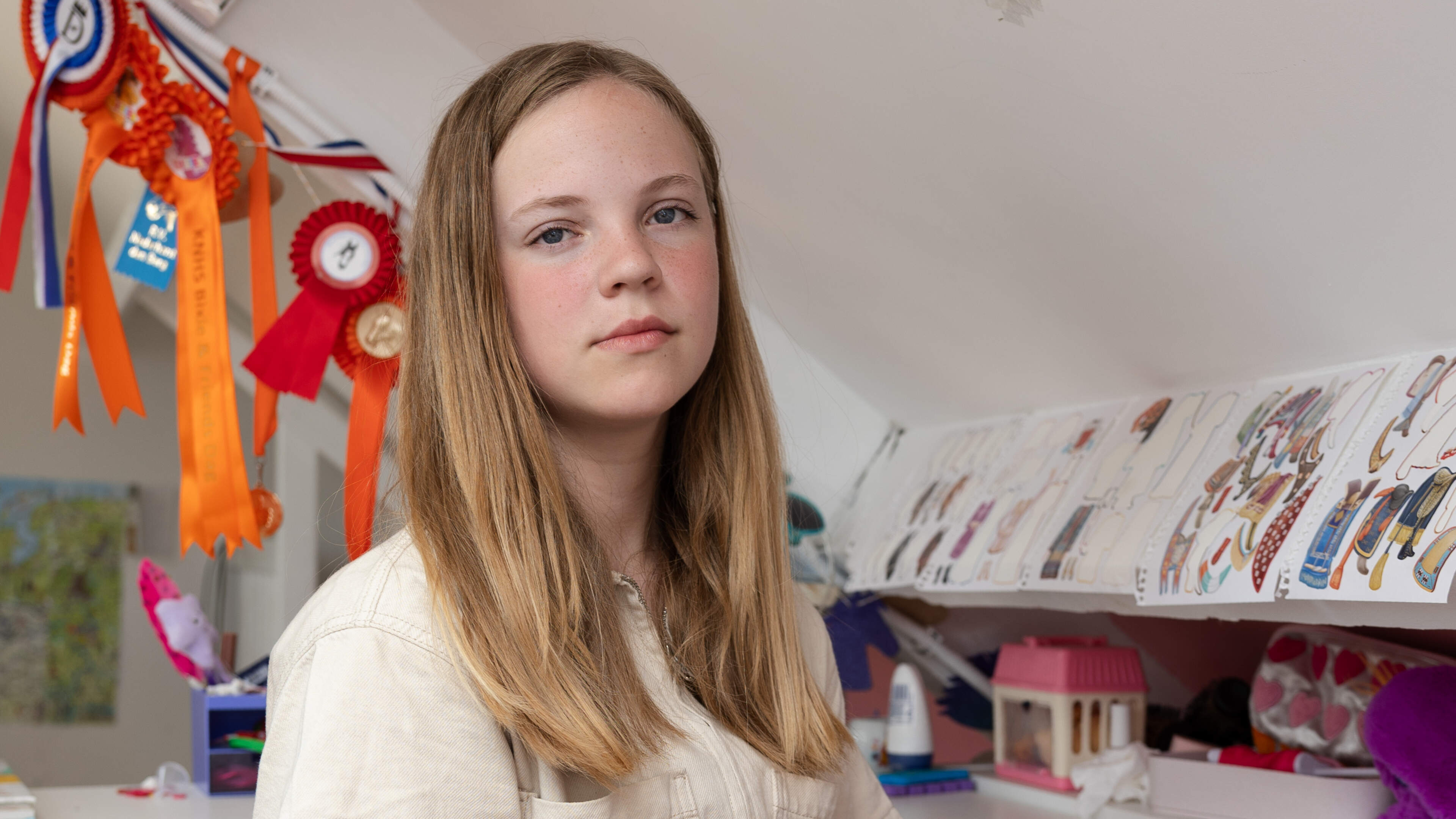 Sterre (11) helps care for her sister Lieke: ‘I understand her quite well, even though she can’t talk’
