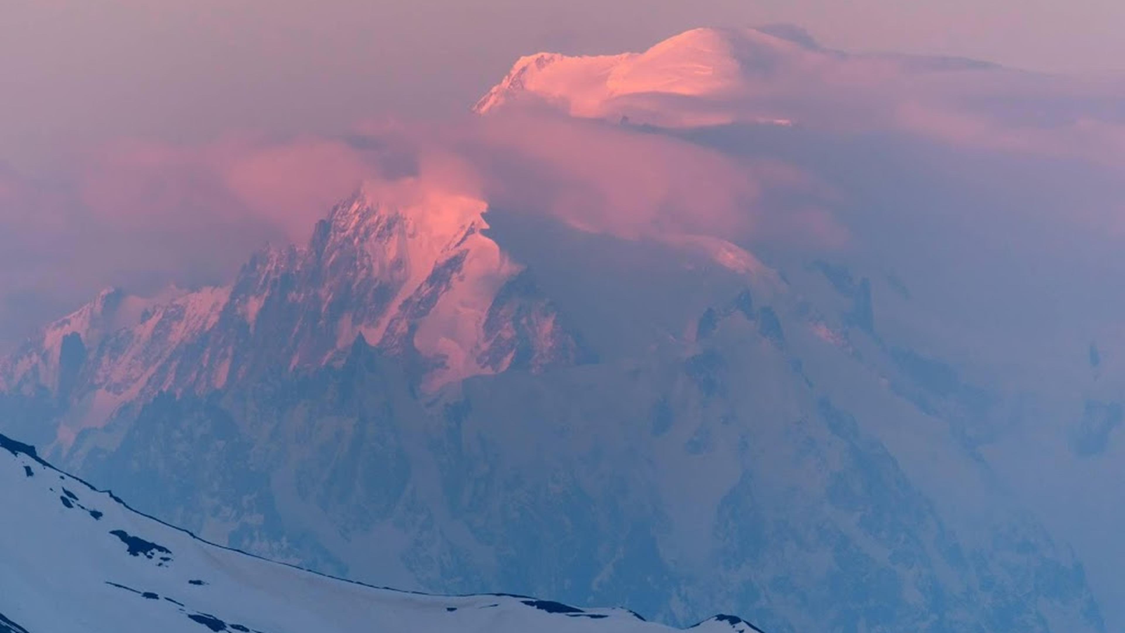 Alpinisten Overleven Val Van 200 Meter 