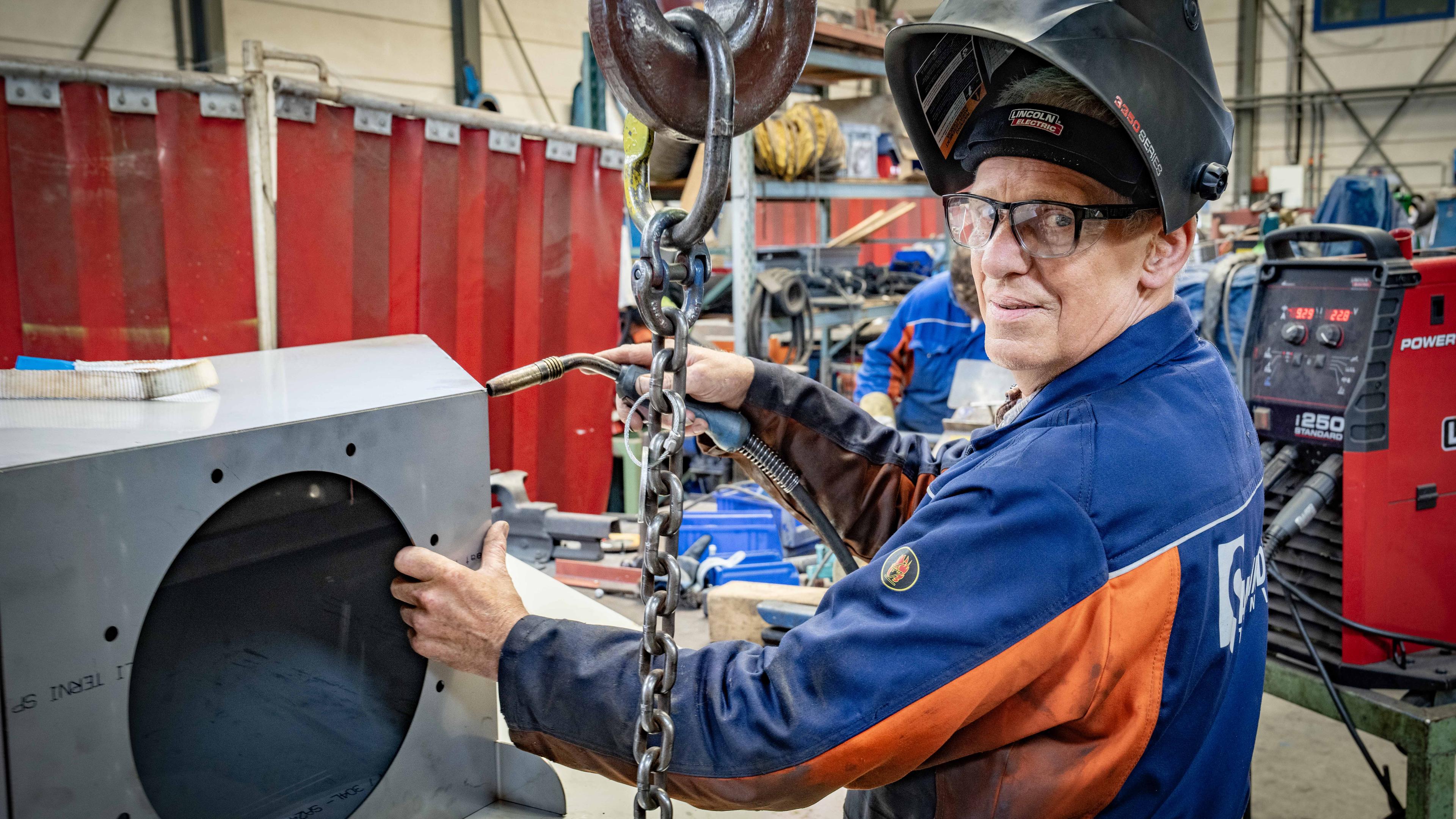 Een halve eeuw bij dezelfde baas. Jan Laan heeft zich geen dag verveeld in scheepsmotorenfabriek. ‘I