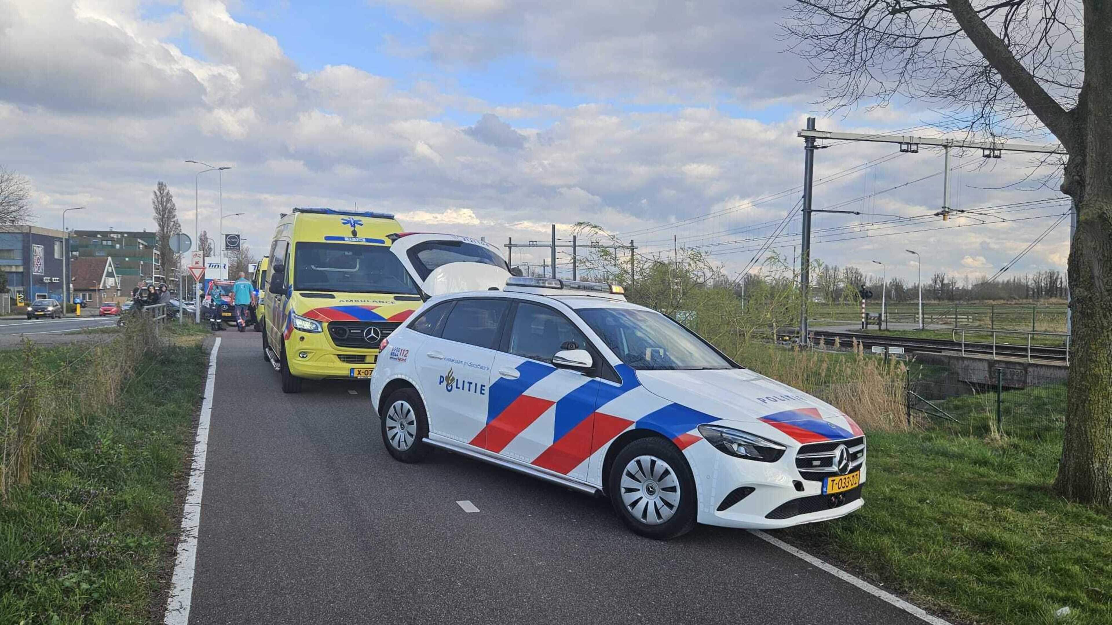 Gewonde bij aanrijding tussen scooter en driewieler in Wormerveer, één aanhouding