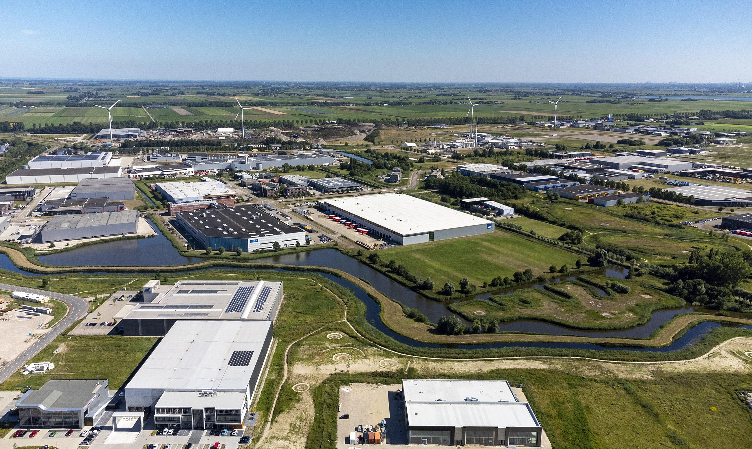 Haast bij nieuwe elektriciteitsstations in Oudorp, Alkmaar Noord, Oterleek en in de Boekelermeer
