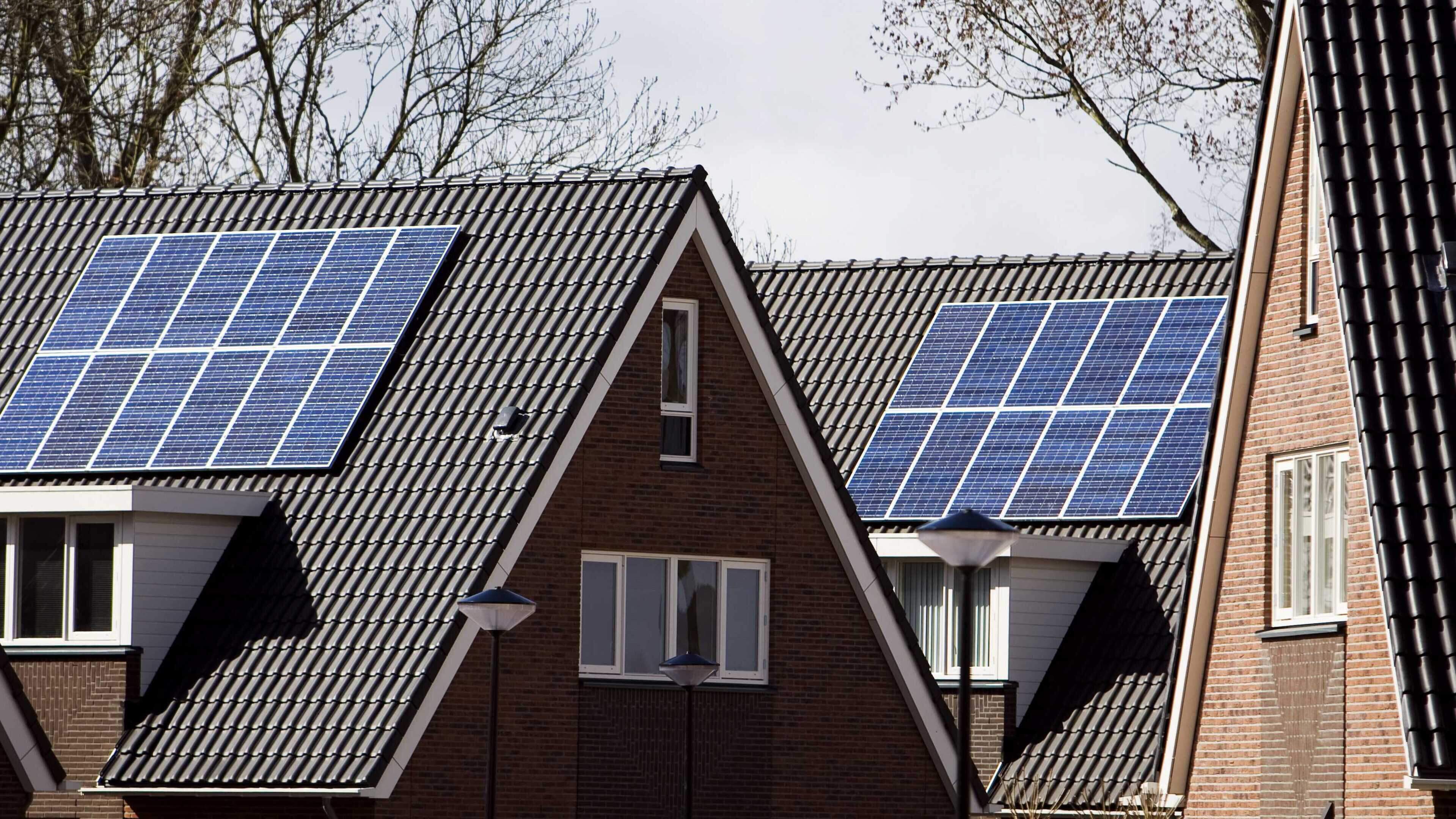 Zonneplan laat Hans maanden wachten bij defect, zon schijnt daardoor voor niets
