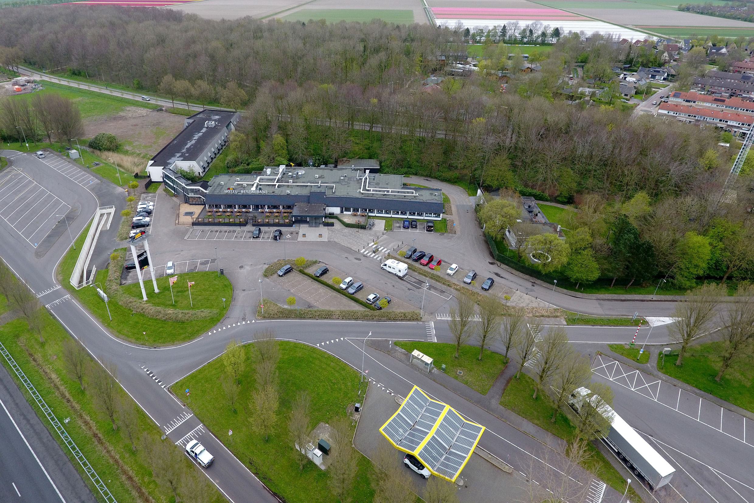 Asielzoekers blijven nog tot eind dit jaar in Wieringerwerf. Opvang bij Kooybrug later klaar dan voo