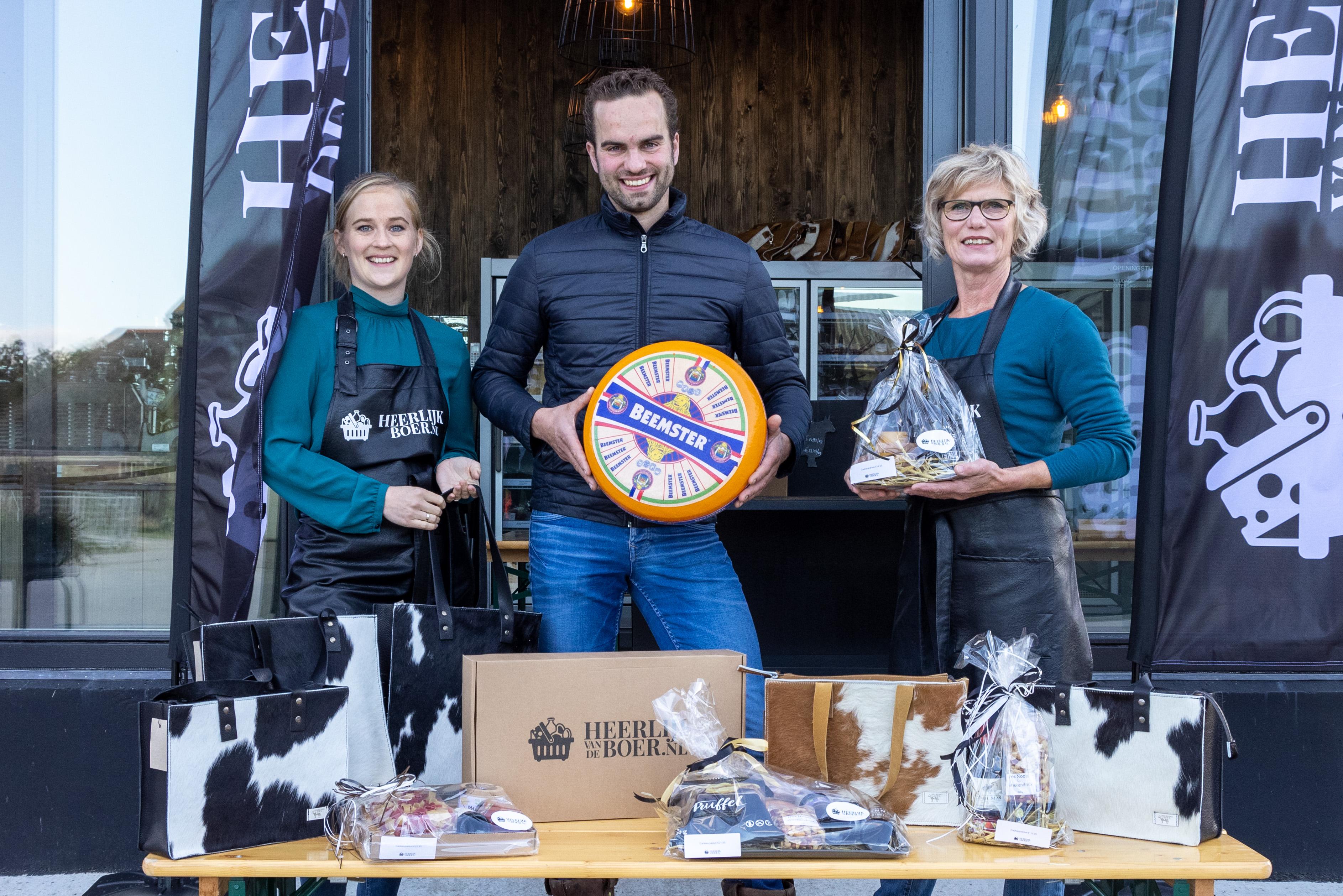 Schellinkhout weer op de kaart door groots opgezette braderie van Westfriese stalletjes. ’Het werd h