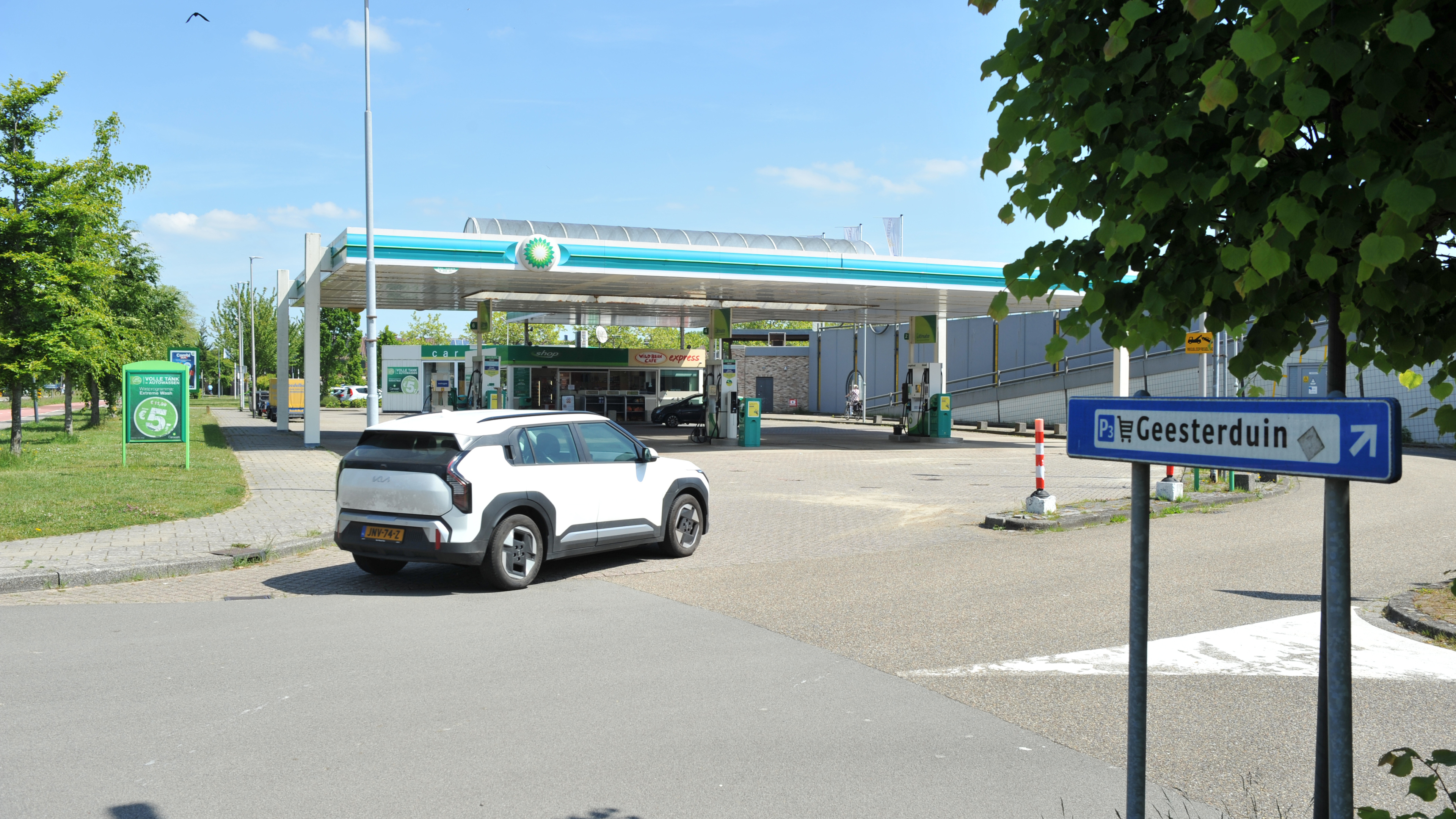 BP gas station likely to go. Geesterduin, one of Castricum's largest construction projects, moves a step closer