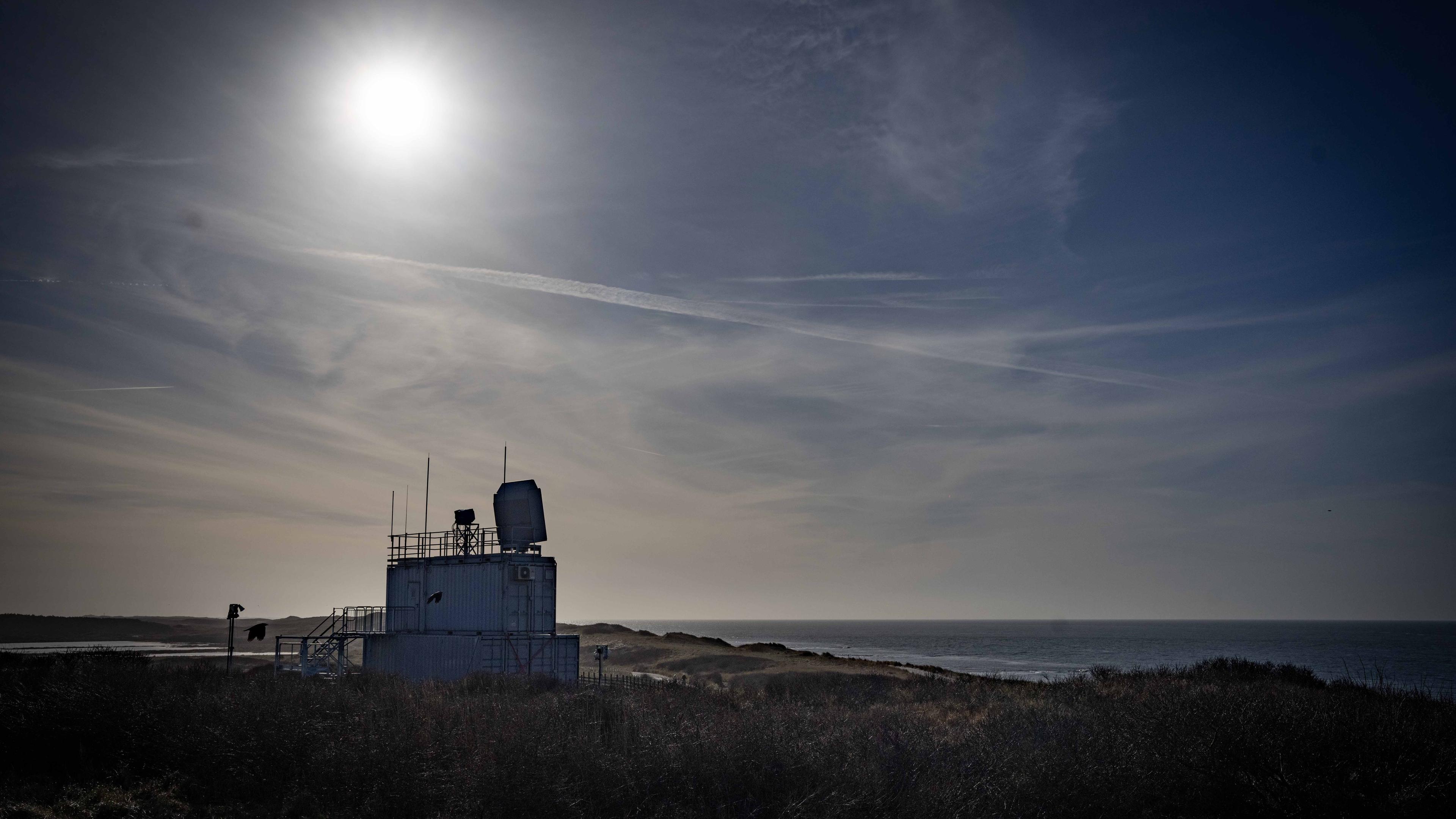 Marine test radarsysteem toekomstige fregatten in Huisduinen