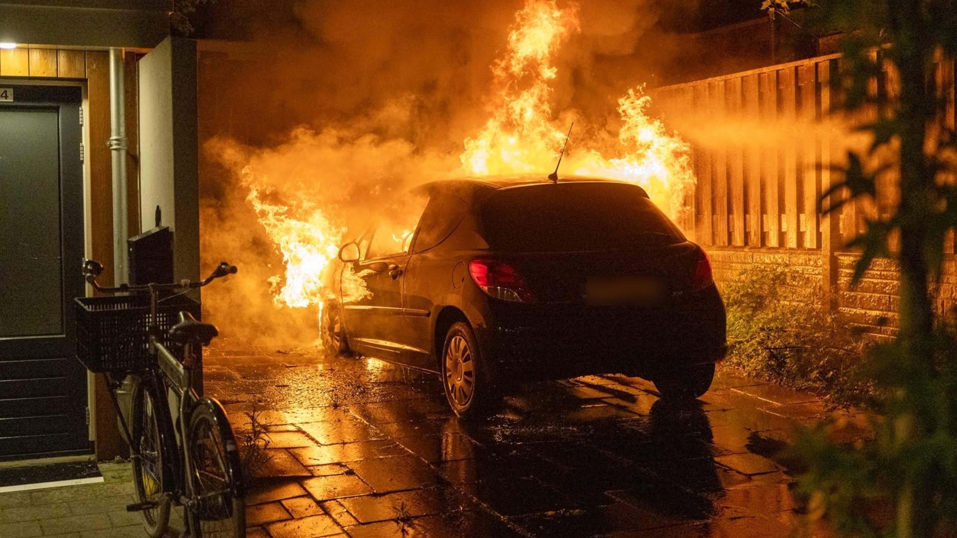 Car burnt out in Wijk aan Zee, police investigating