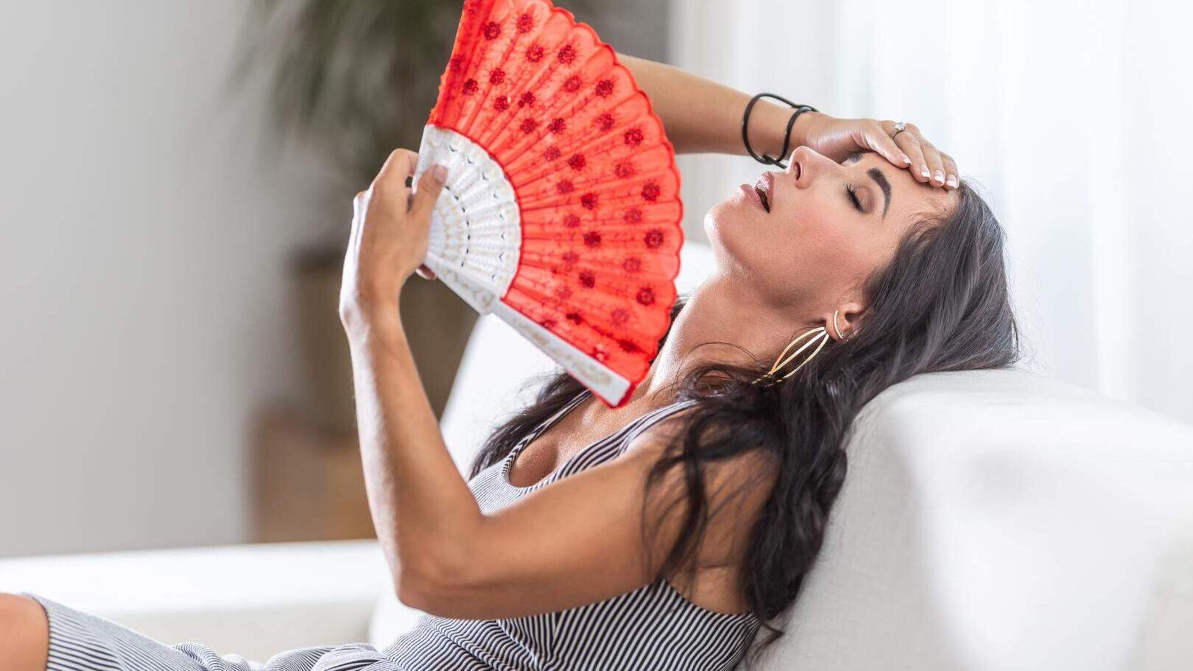 Turn off the AC and embrace the heat: you'll adapt within a week, scientist calculates