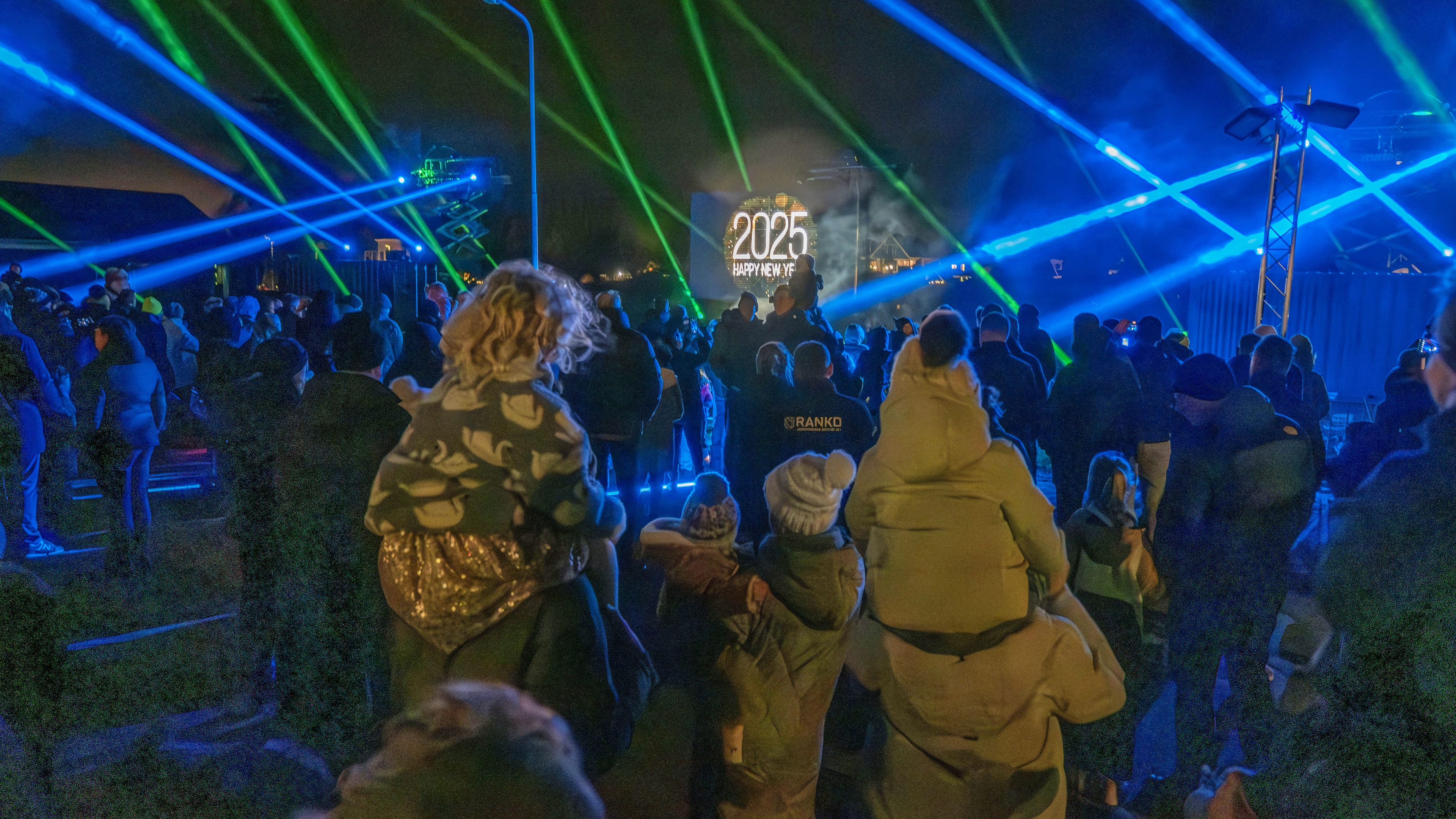Eén centrale vuurwerkshow in Alkmaar? Nee, we willen méér shows! Kanaalfestival wordt afgeschoten