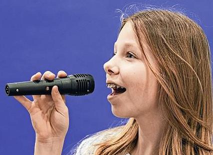 Het lijkt wel alsof de 11-jarige Femke Klopper uit Opperdoes meer uren in een dag heeft dan andere m