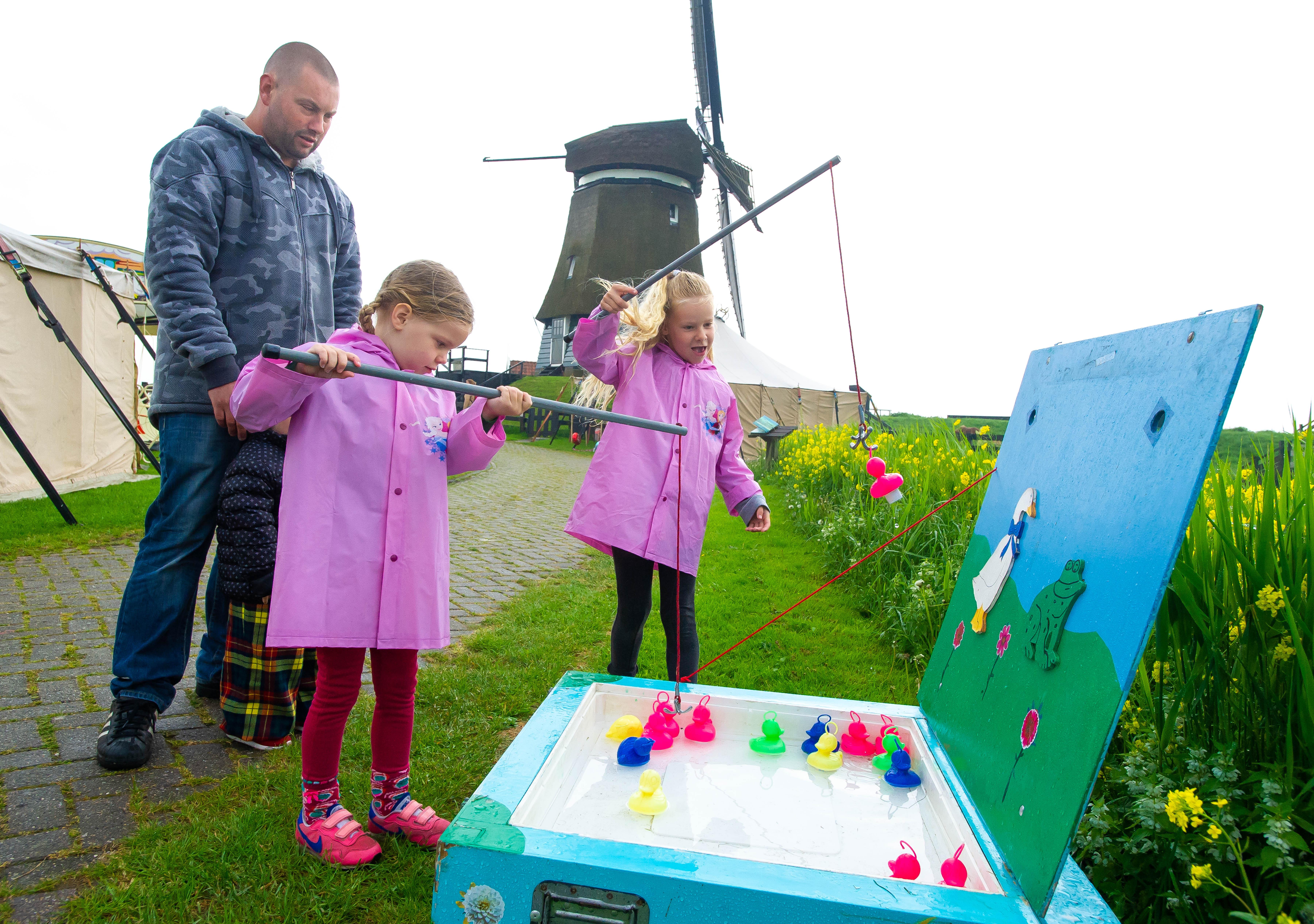Kinderfestival bij De Breek in Oosthuizen op Moederdag