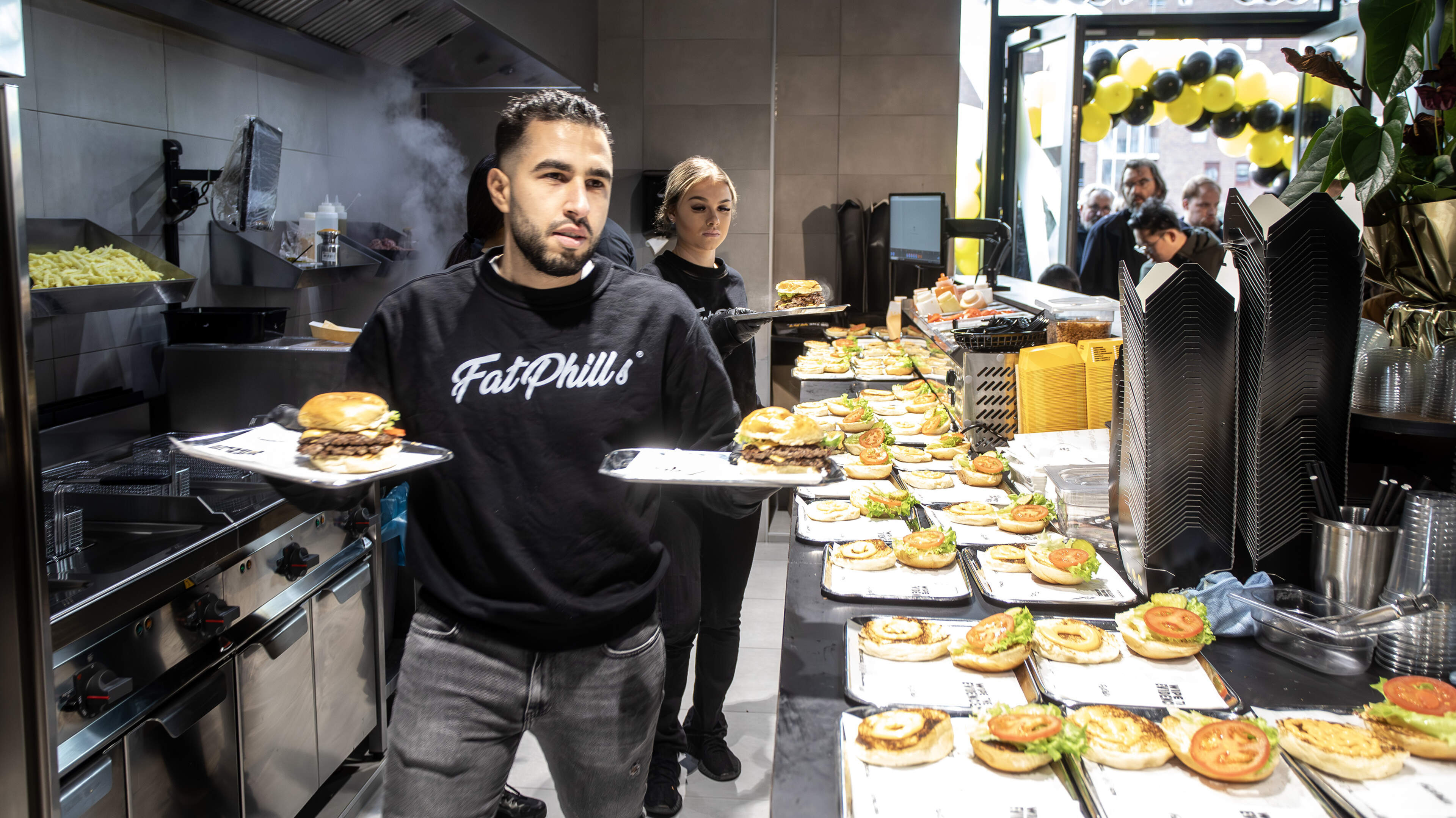 Fat Phill’s fast food restaurant in Heerhugowaard bankrupt within 18 months. ‘Negative reviews? I have them in Hoofddorp too and it’s doing well there’