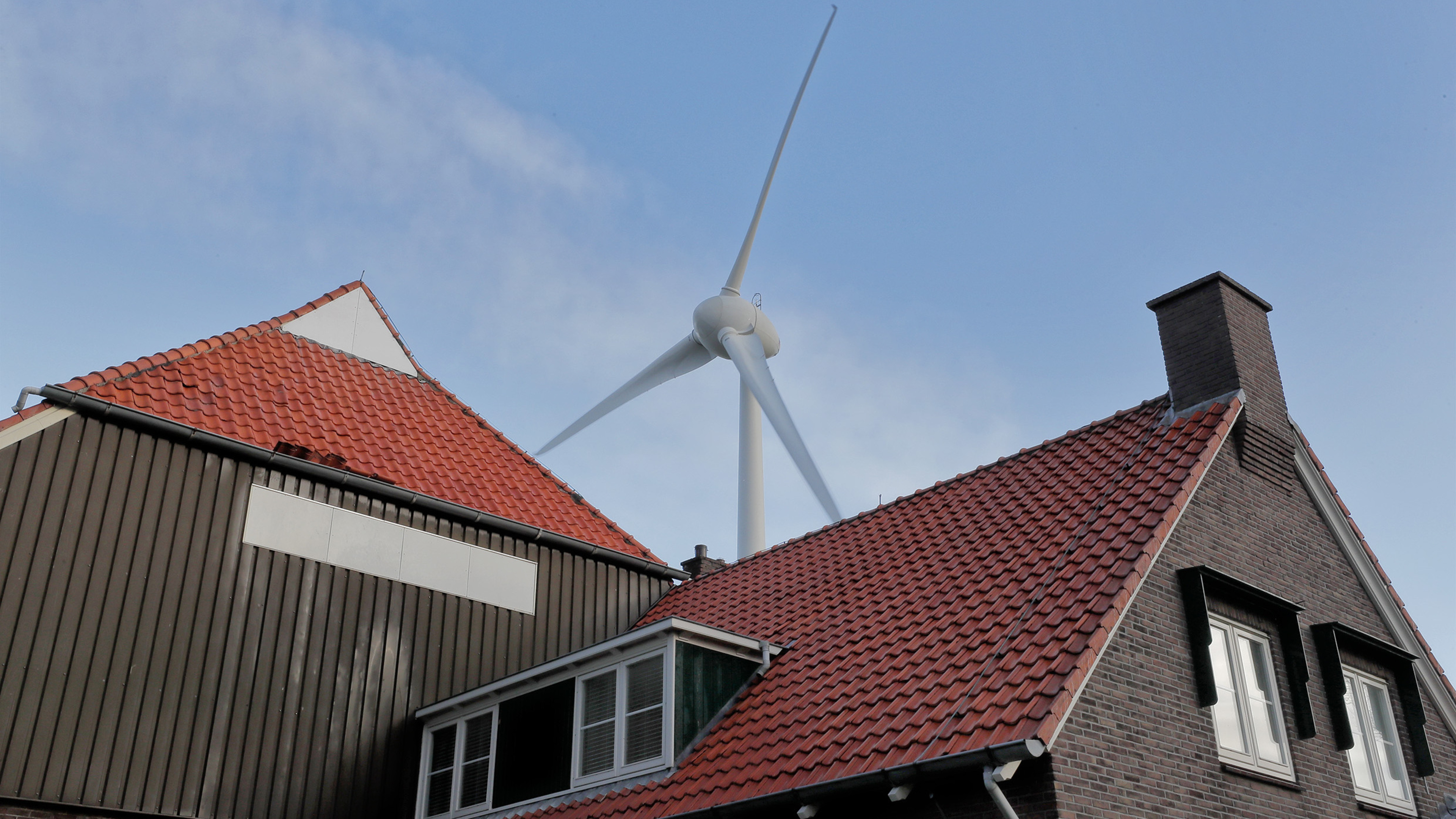 Windcollectief Wieringermeer gaat de boer op voor windmolens. Enquête moet standpunt bevolking in ka
