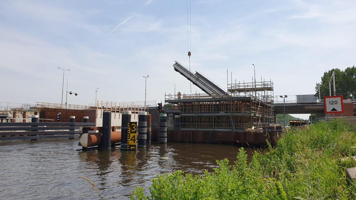 Storing Leeghwaterbrug In Alkmaar Voorbij [update] | Noordhollands Dagblad