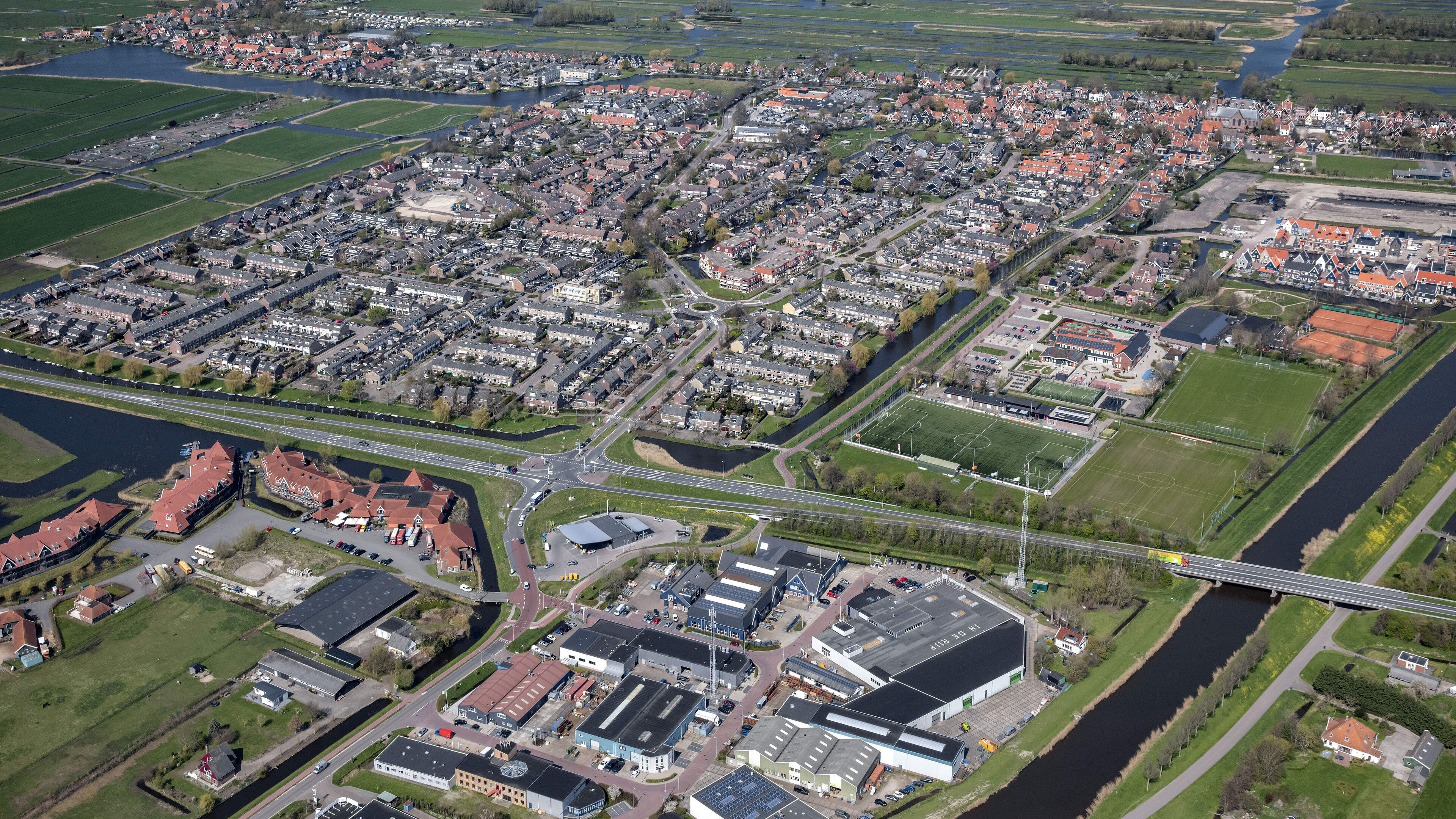 In kantine van SV De Rijp wordt na de zomervakantie een ’sport-BSO’ geopend. Focus voor kinderen lig