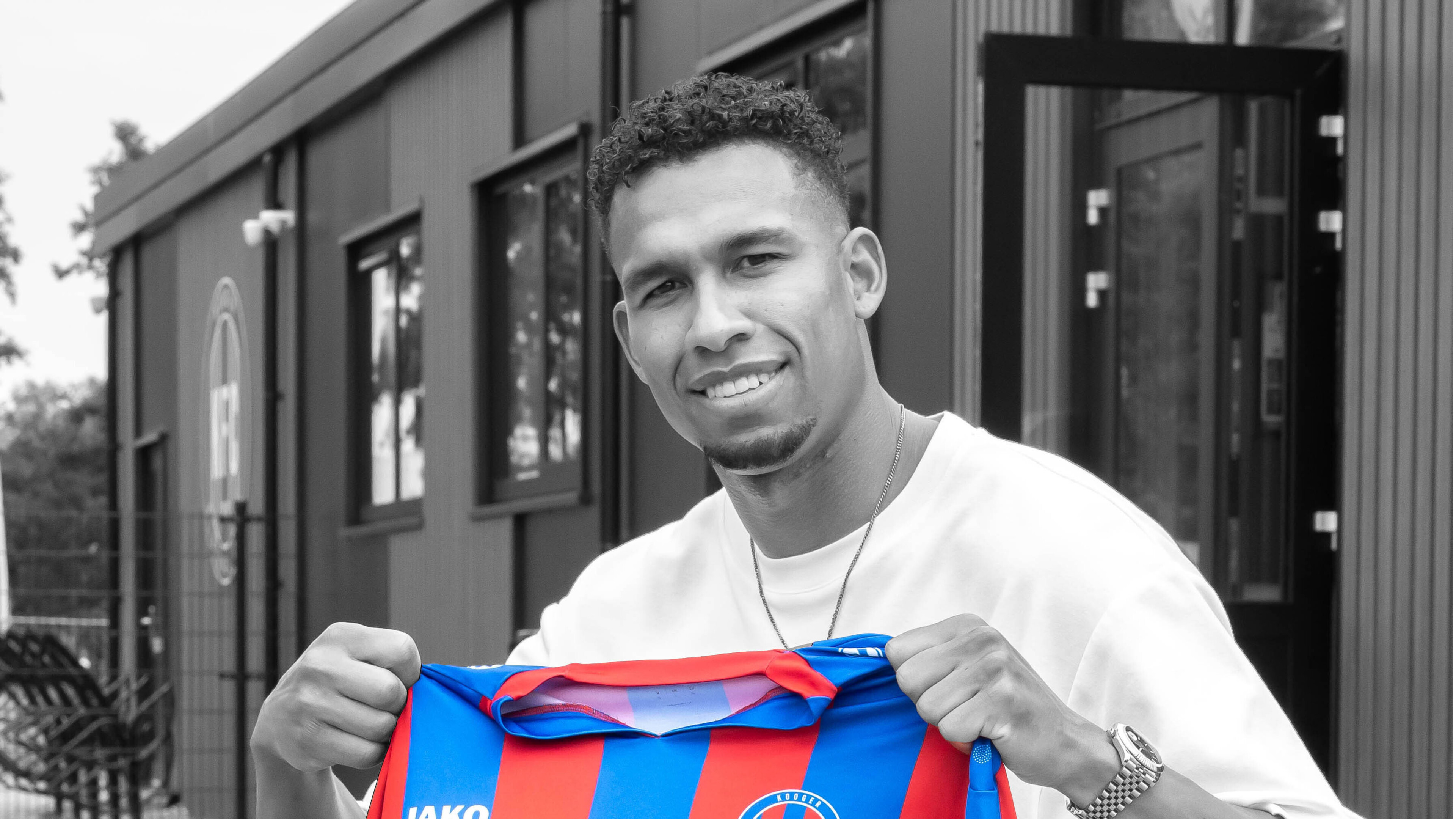 ’Nu kan ik de stap naar KFC nog maken, terug naar De Rijp kan altijd nog’, Mikey Hoffs kiest voor ee