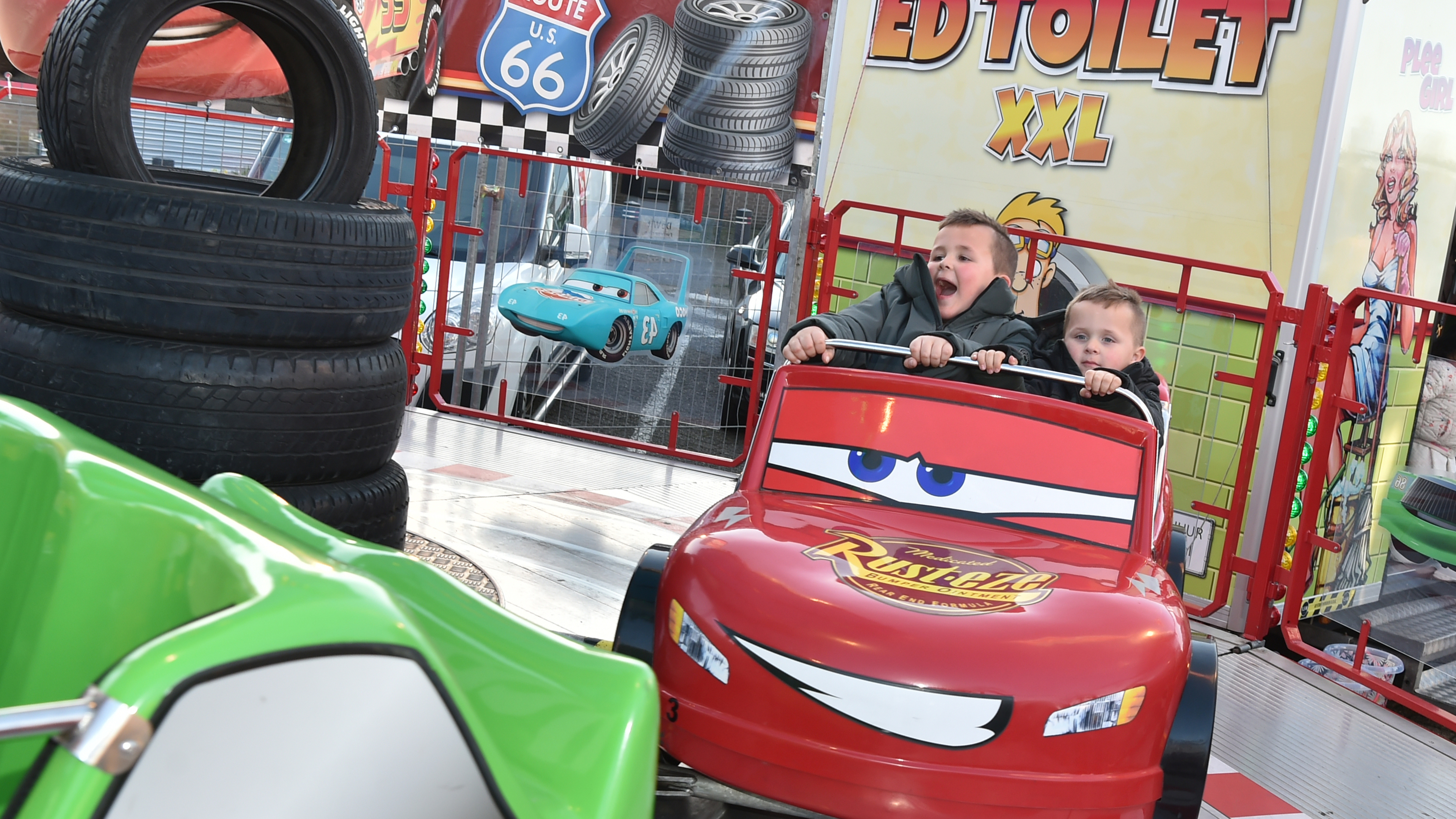 Dizzying rides, sweet cotton candy, and hope at the claw machines. The fair is back at the Bazaar: 'It’s going to be chaaaaaosssss'