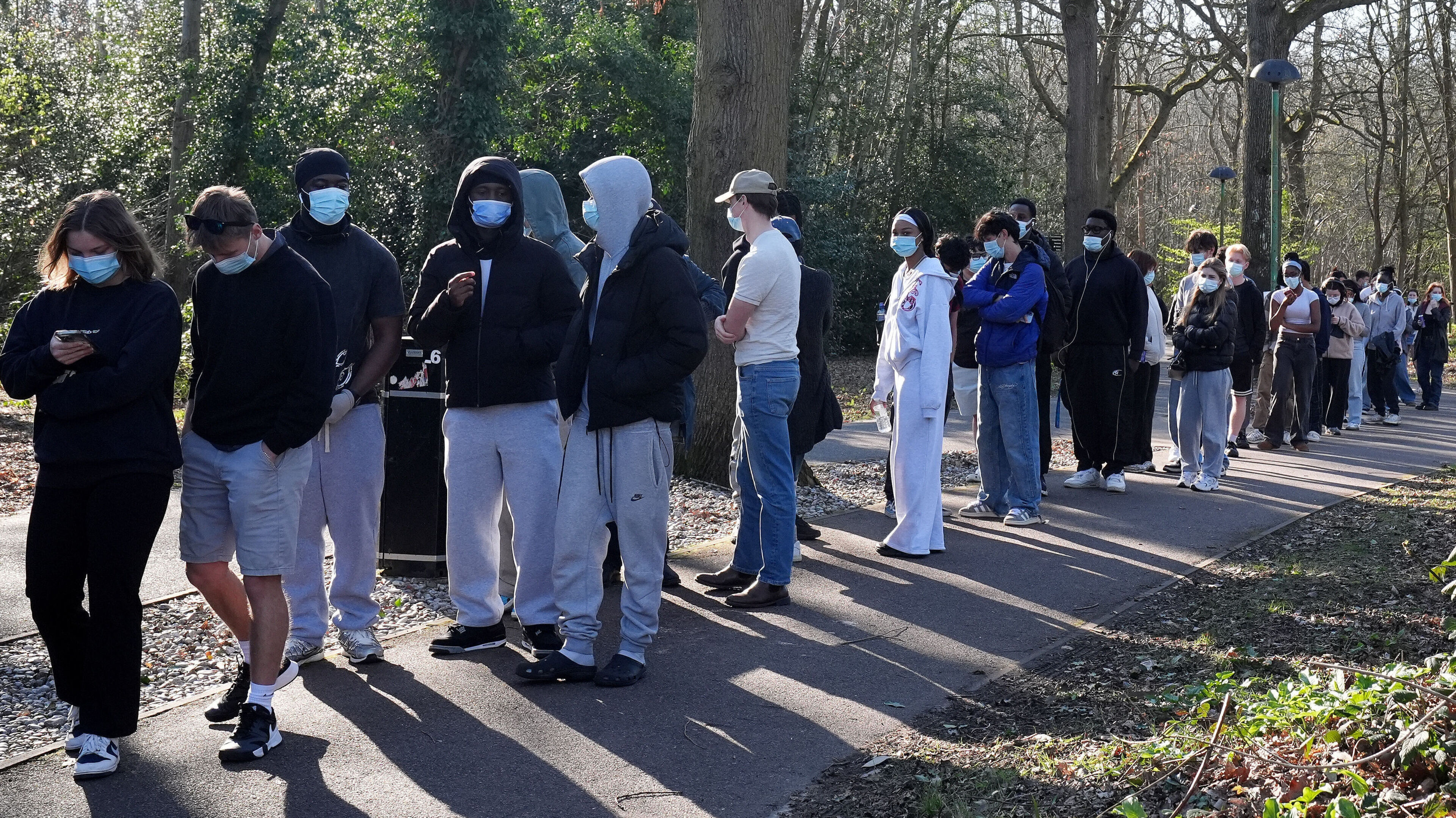 Large meningococcal outbreak in England no reason for panic in the Netherlands