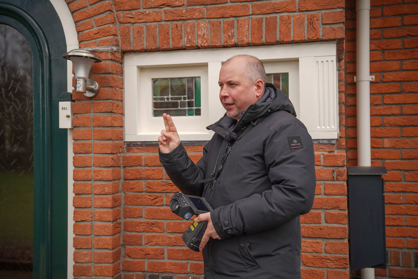 Woningen Hollands Kroon doorgelicht op warmtelekken. ’Met tachtig ...