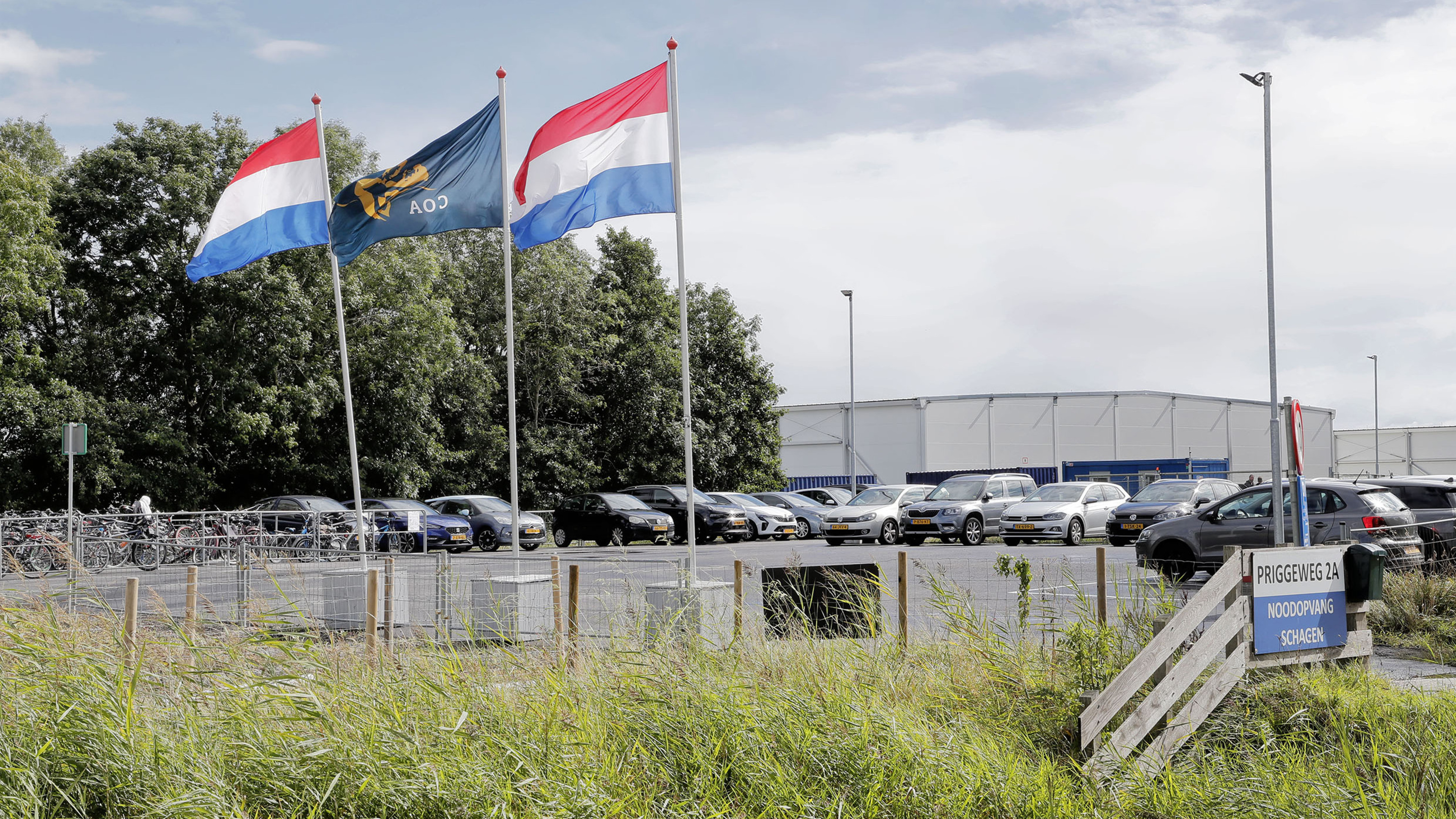 Extra raadsvergadering over noodopvang in Dirkshorn en Waarland uitgesteld. ‘Eerst afwachten wat pro