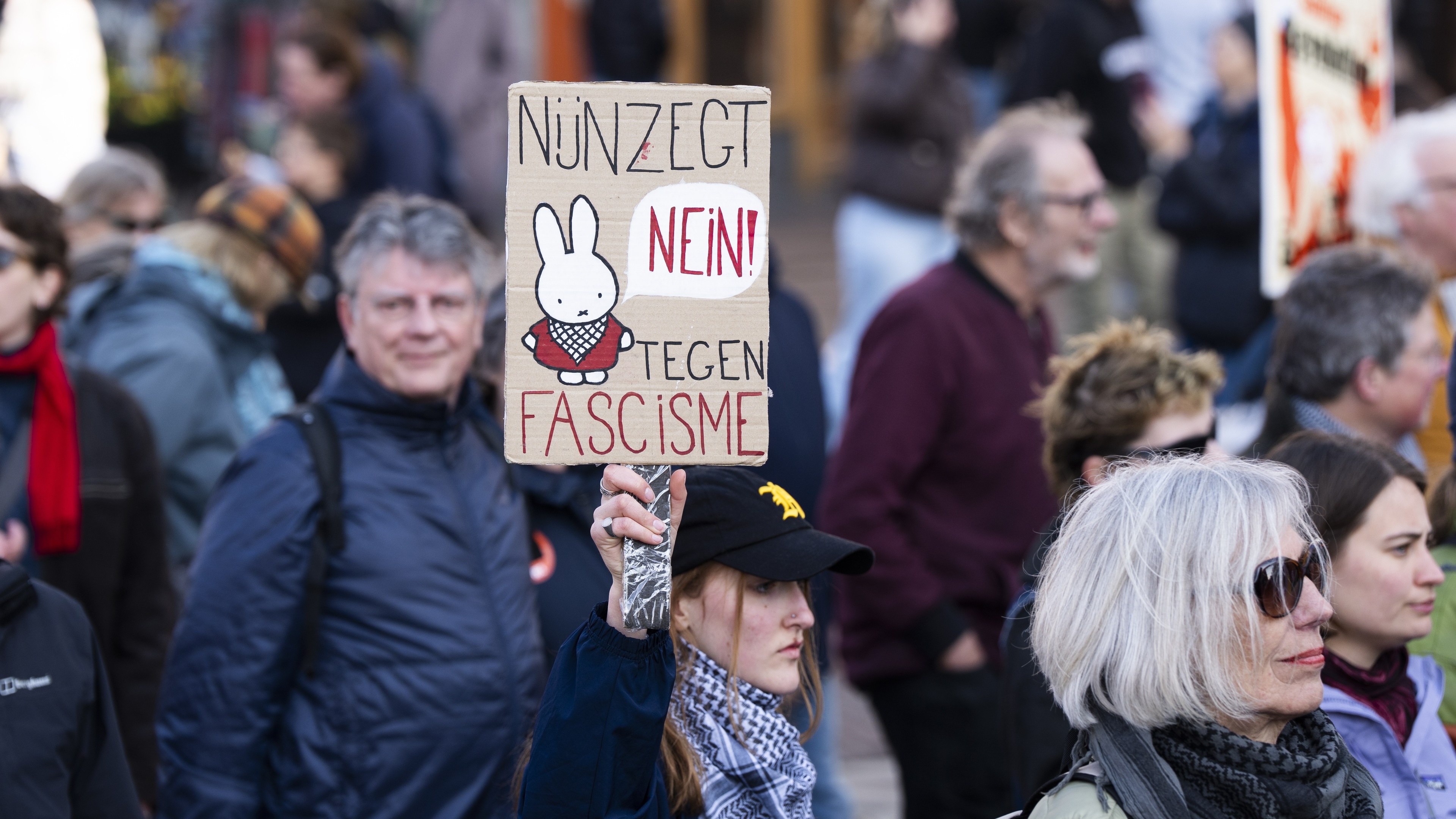 Anti-racism demonstration warns of new fascism: 'What was written in 1939 still applies today'