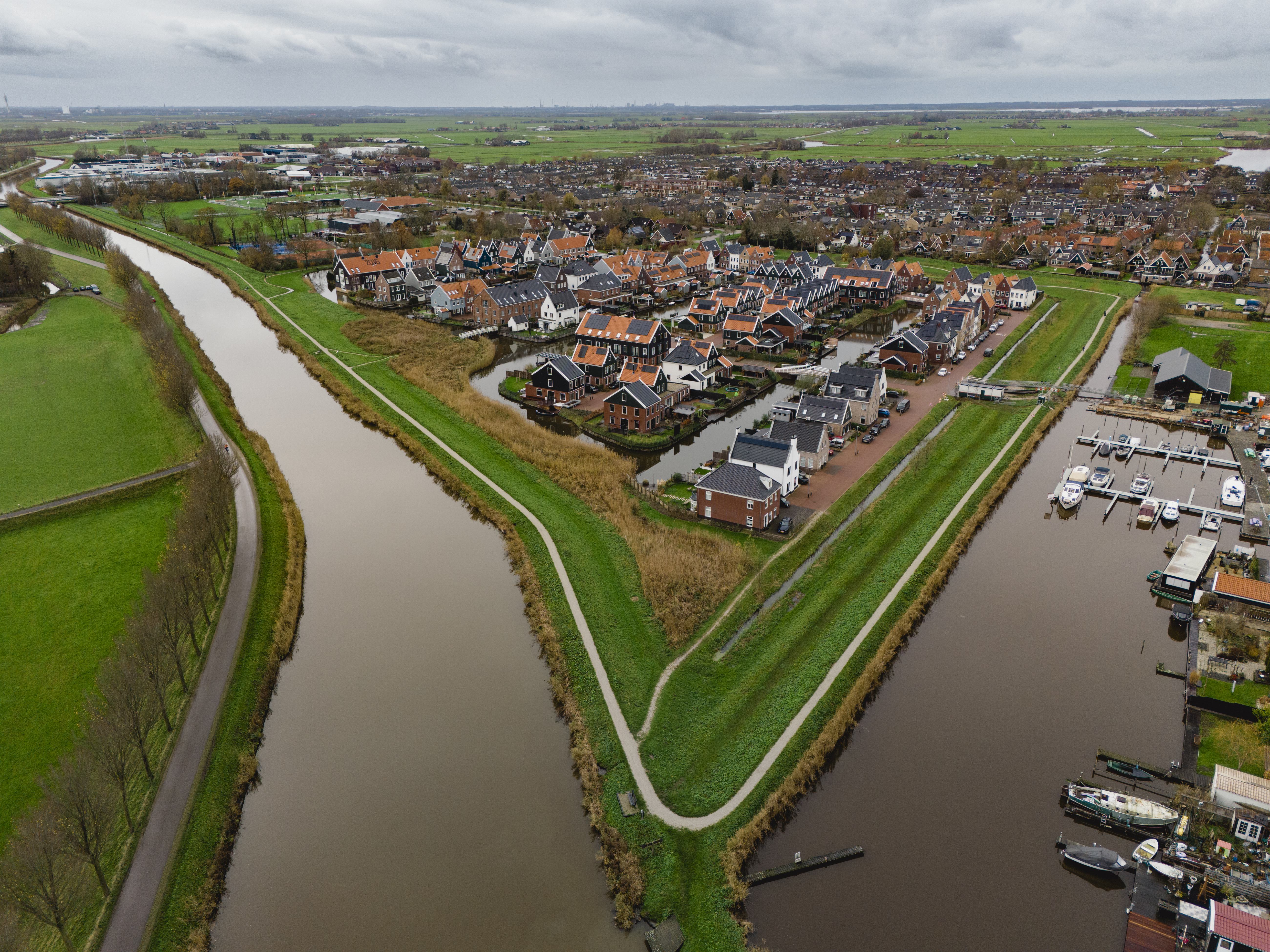 Raakt De Rijp achttien sociale huurwoningen kwijt? ’Dit is niet uit te leggen en je schaamt je ervoo