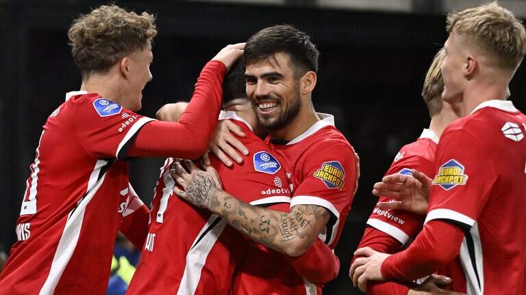 Afgelopen zondag: AZ viert weer een doelpunt tegen FC Utrecht.