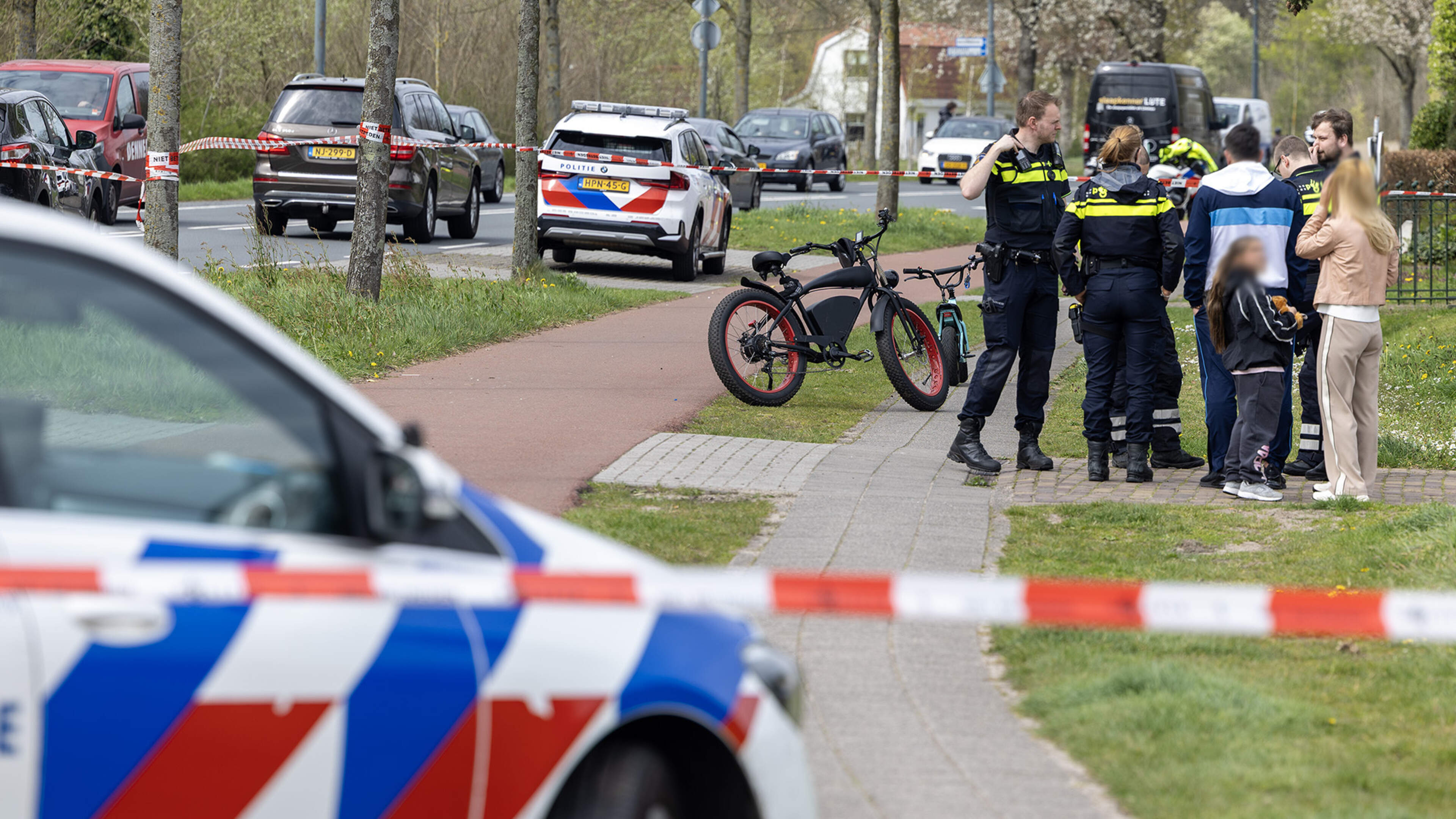 Person injured in serious accident between fat biker and cyclists in Heemskerk