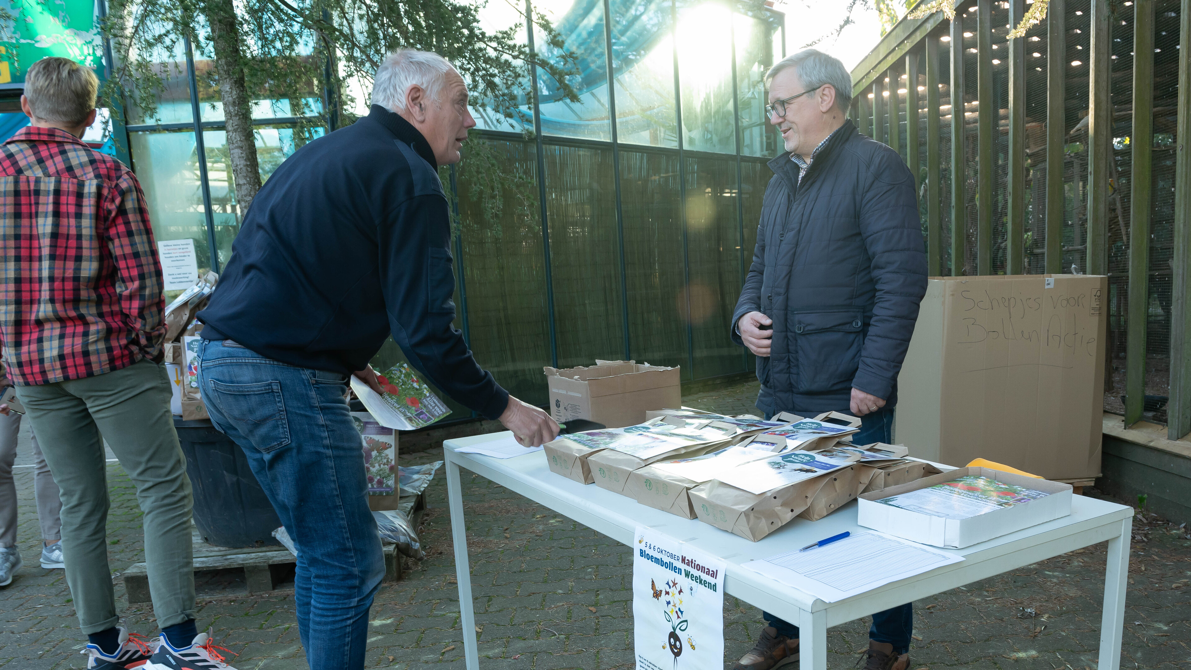 Actie ’Bloembollenpret’ van Edammer Hans Kes breidt zich als een olievlek uit, onder meer naar Monni