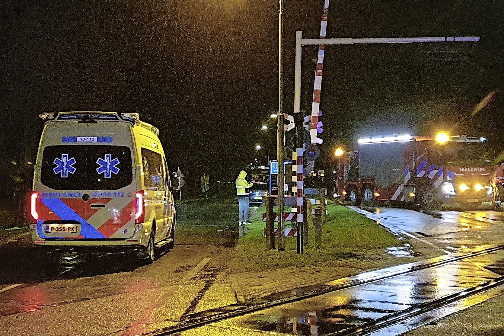 Politie zoekt getuige van aanrijding spoorwegovergang Oosthuizen: toedracht nog altijd niet duidelij