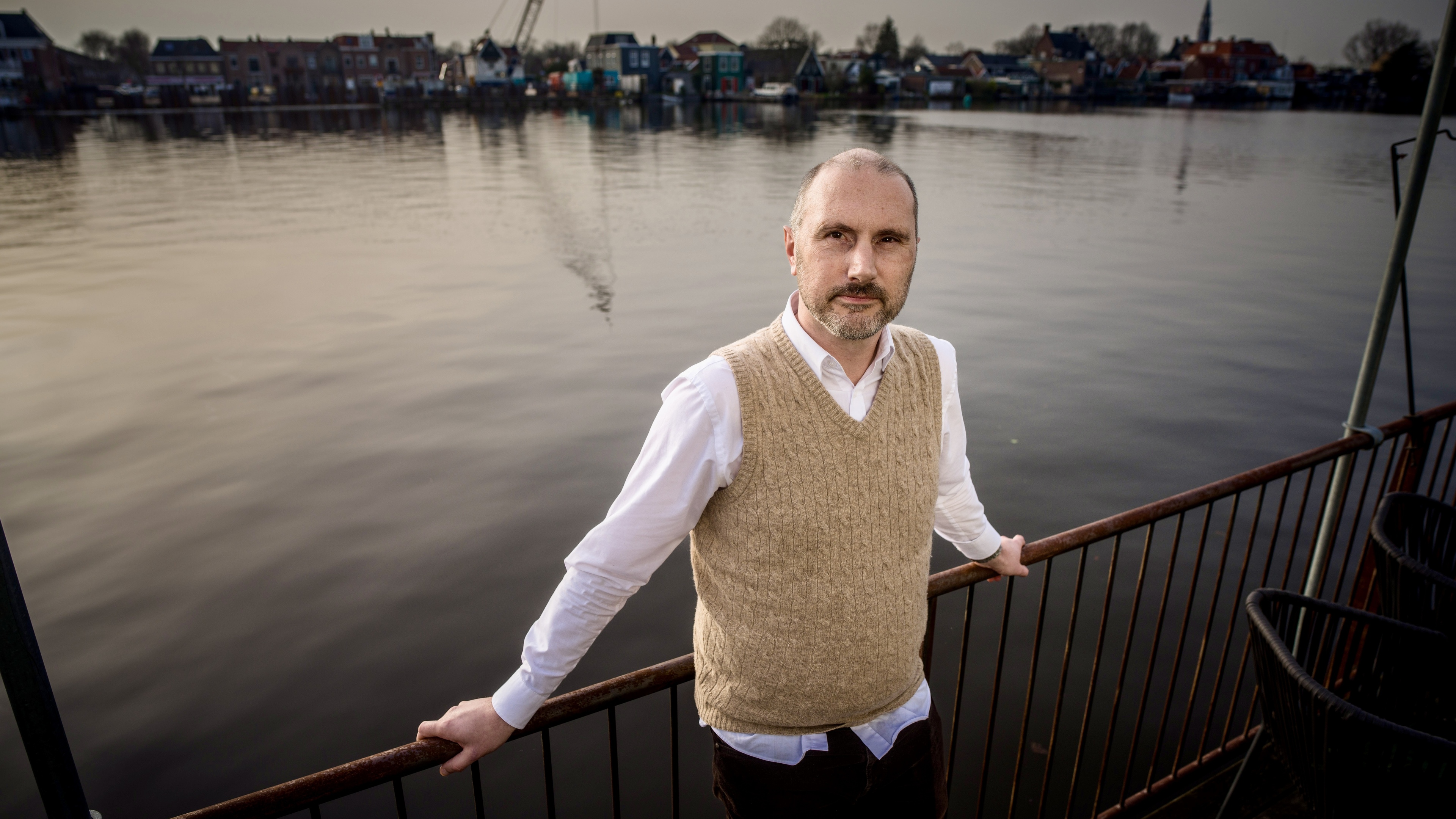 Rob (47) knows how to break free from Big Tech and owns a Dutch-made smartphone: ‘It is not pointless to resist’