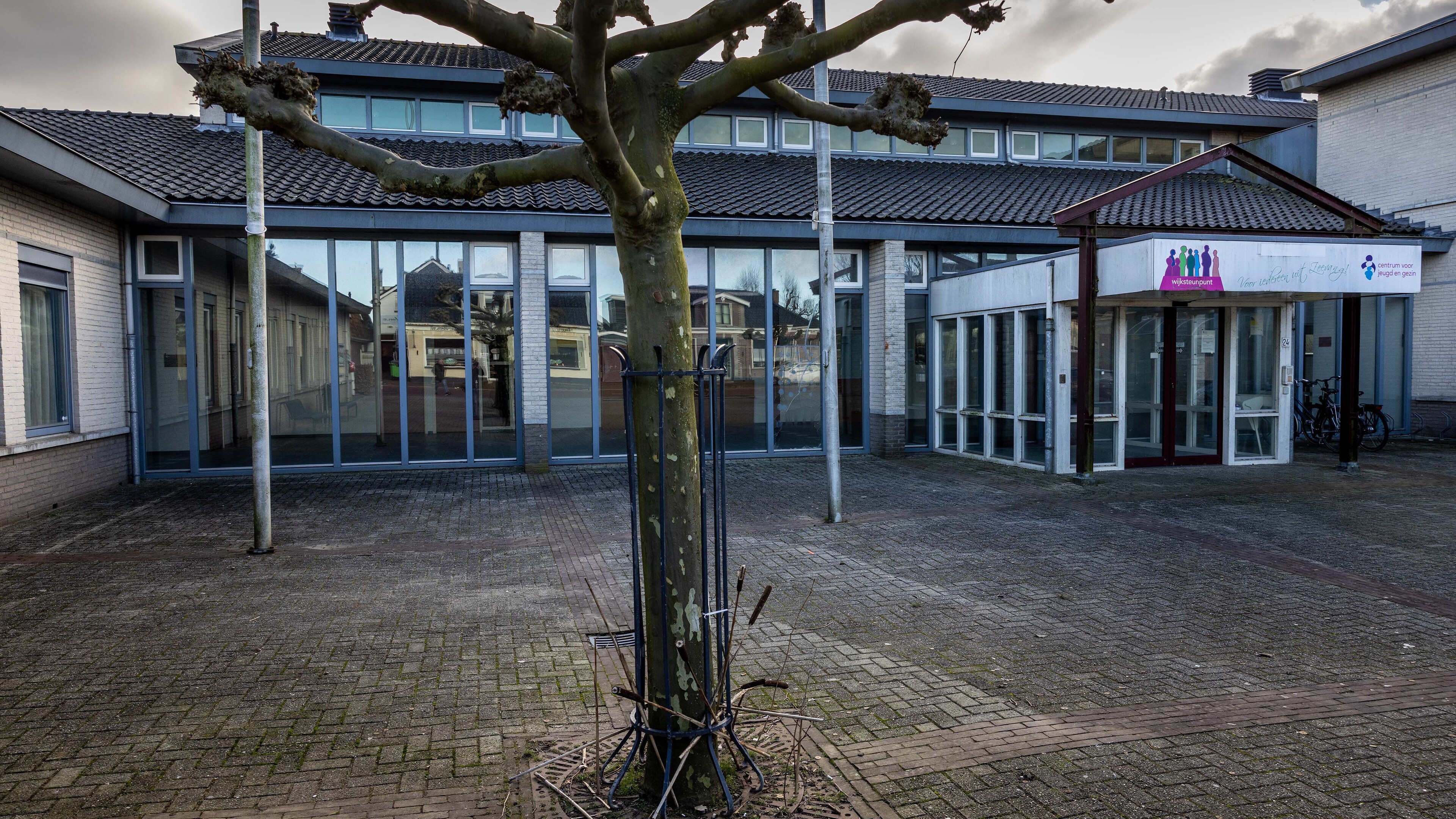 Buurt vangt bot met verzet verplaatsen café Seevanck naar oude raadhuis Oosthuizen